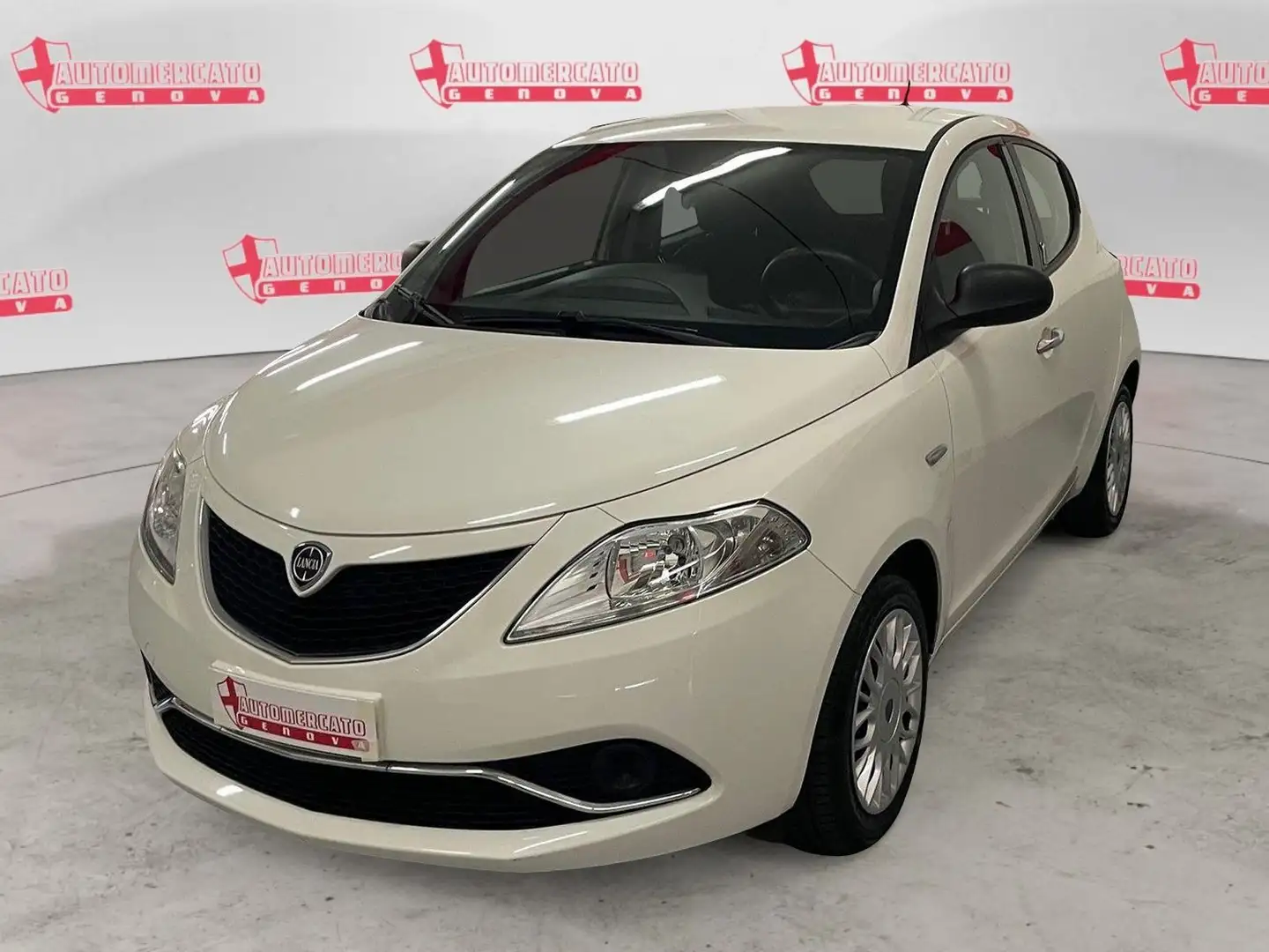 Lancia Ypsilon 1.2 69 CV 5 porte Silver Bianco - 1