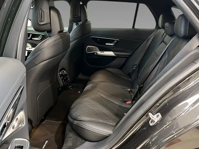 Mercedes-Benz 450 view 9
