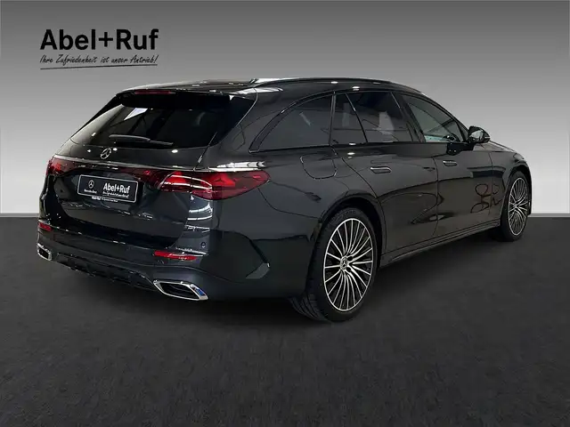 Mercedes-Benz 450 view 5