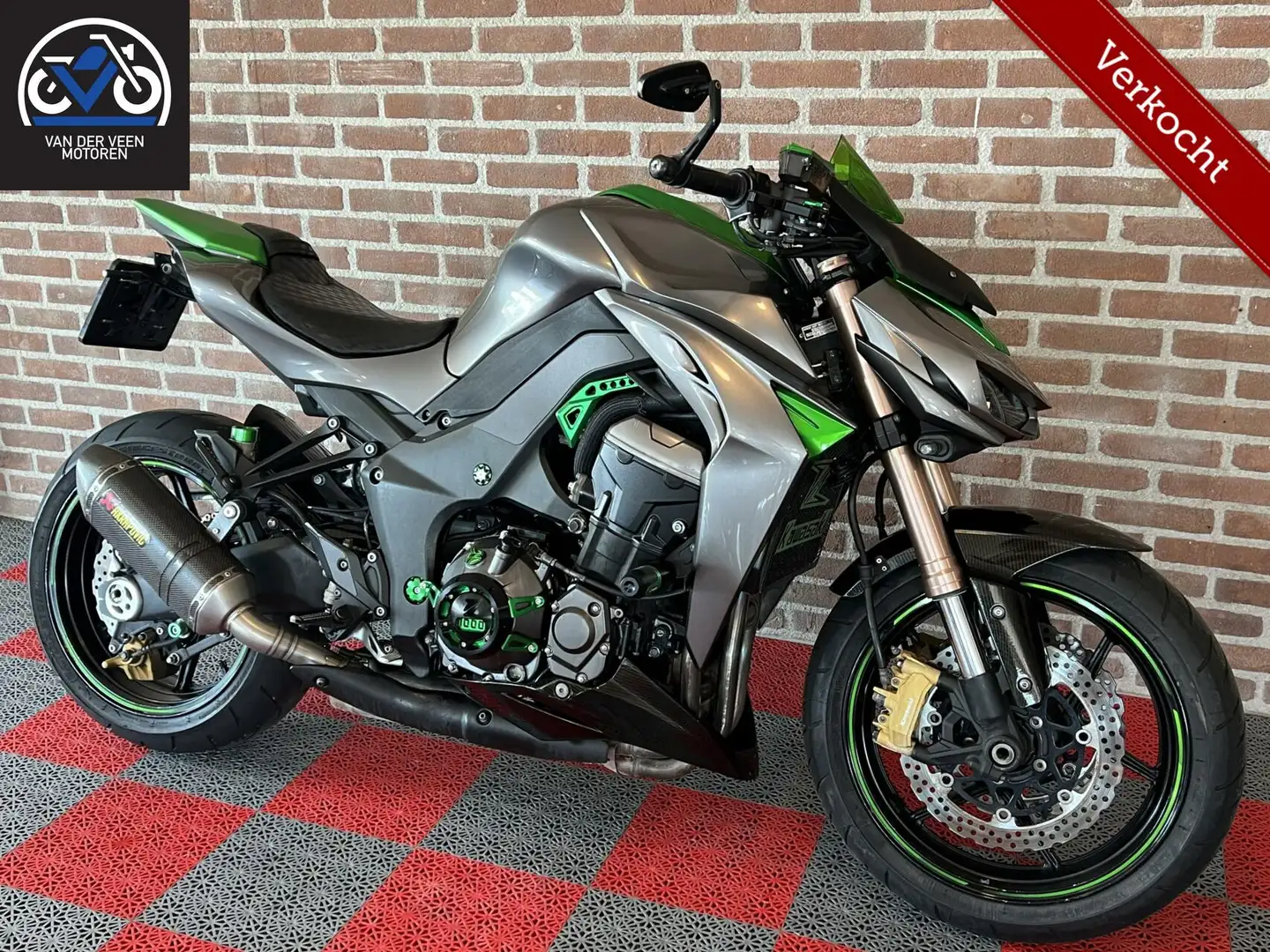 Kawasaki Z 1000 ABS Šedá - 1