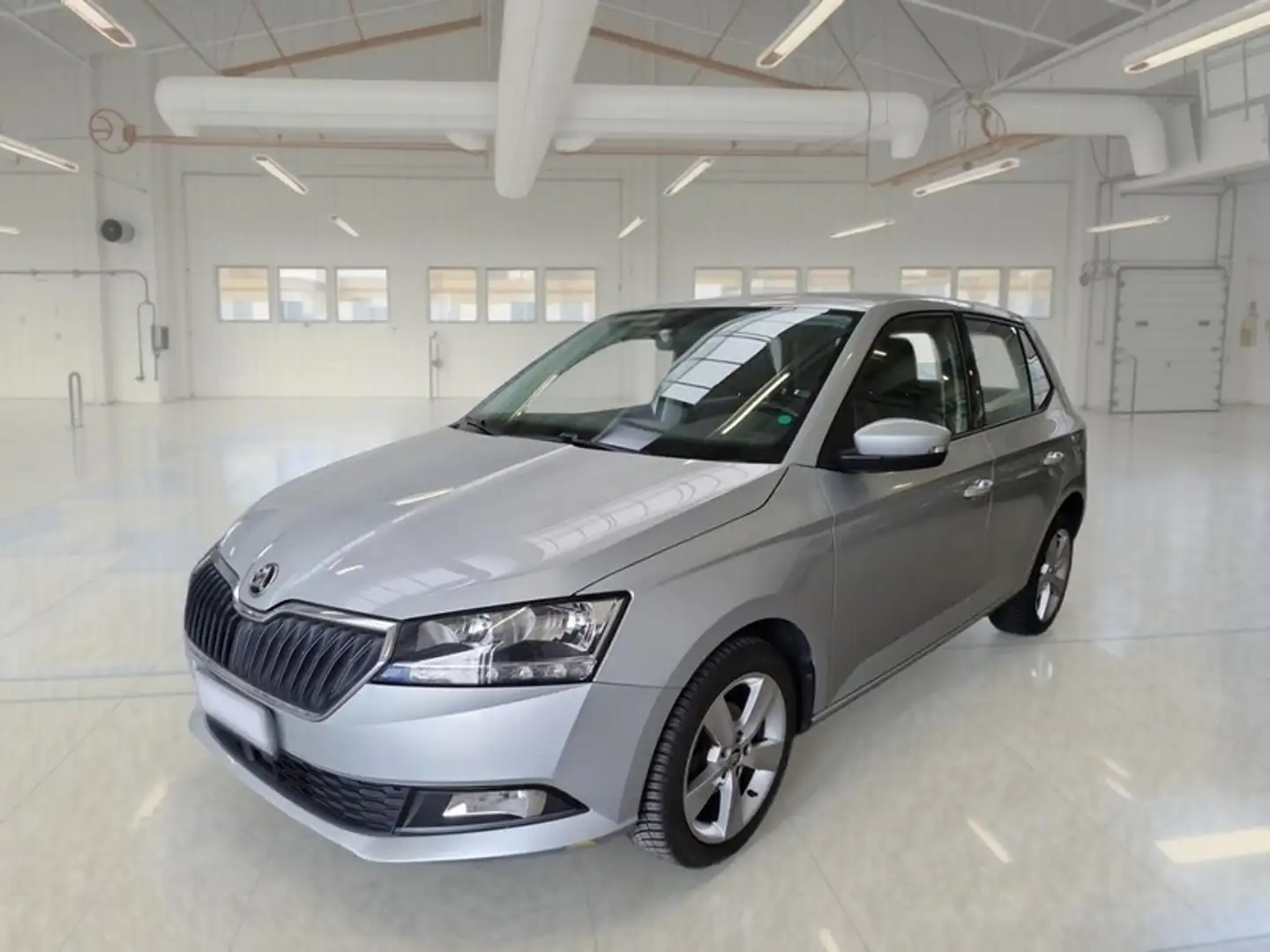 Skoda Fabia 1.0 MPI 44kW Design Edition 5 PORTE - 1