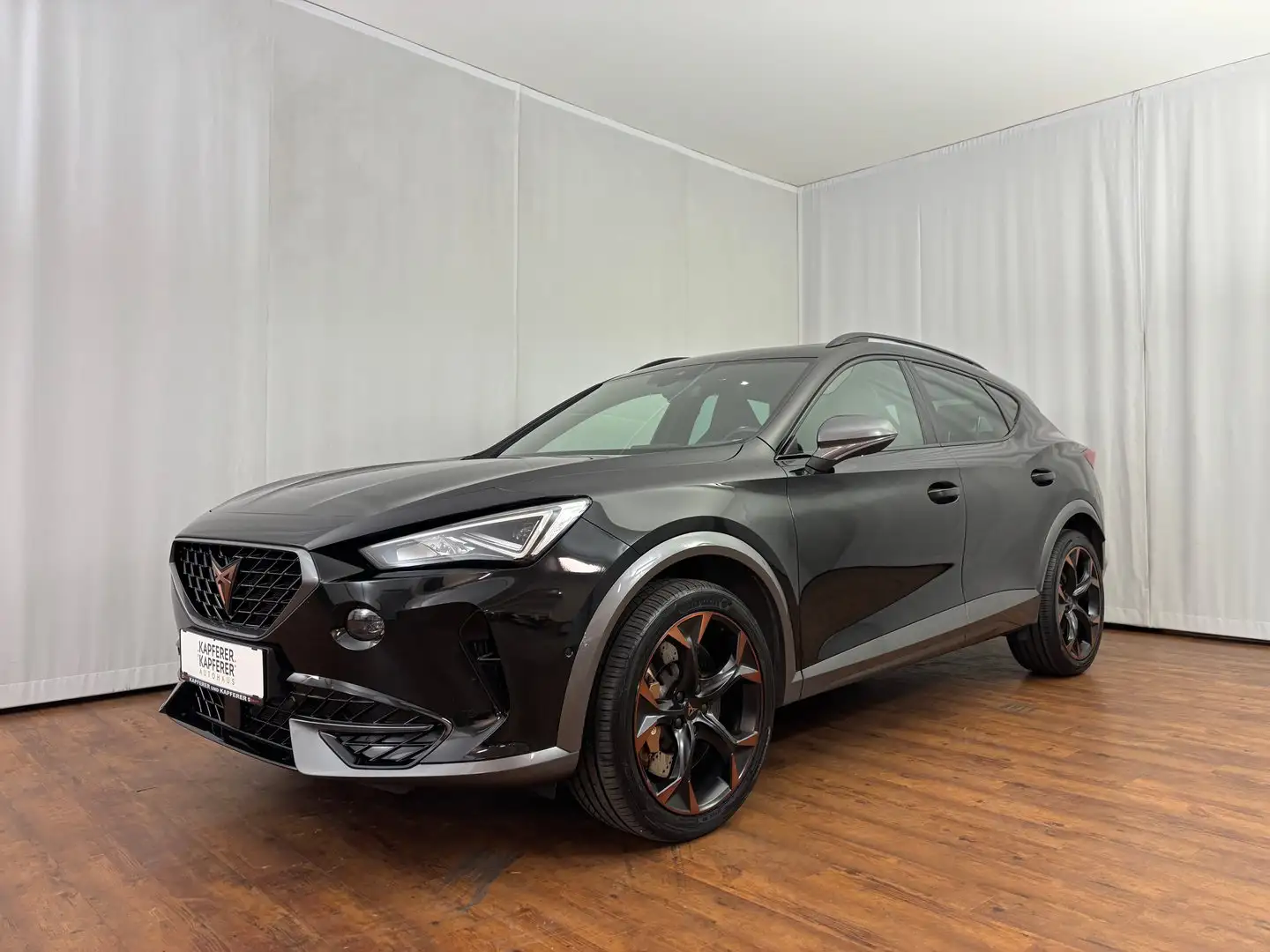 CUPRA Formentor VZ 2.0 TSI 310 PS DSG 4Drive Schwarz - 2