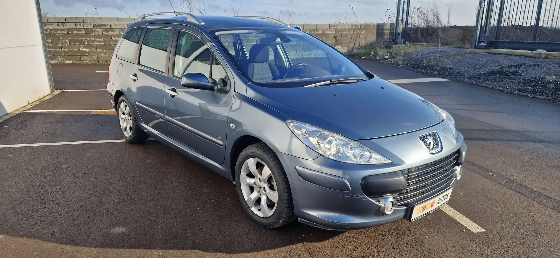 Peugeot 307 SW 1.6 HDi SW 110 Allure Gris - 1