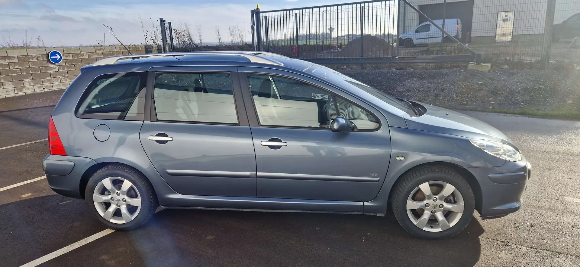 Peugeot 307 SW 1.6 HDi SW 110 Allure Gris - 2