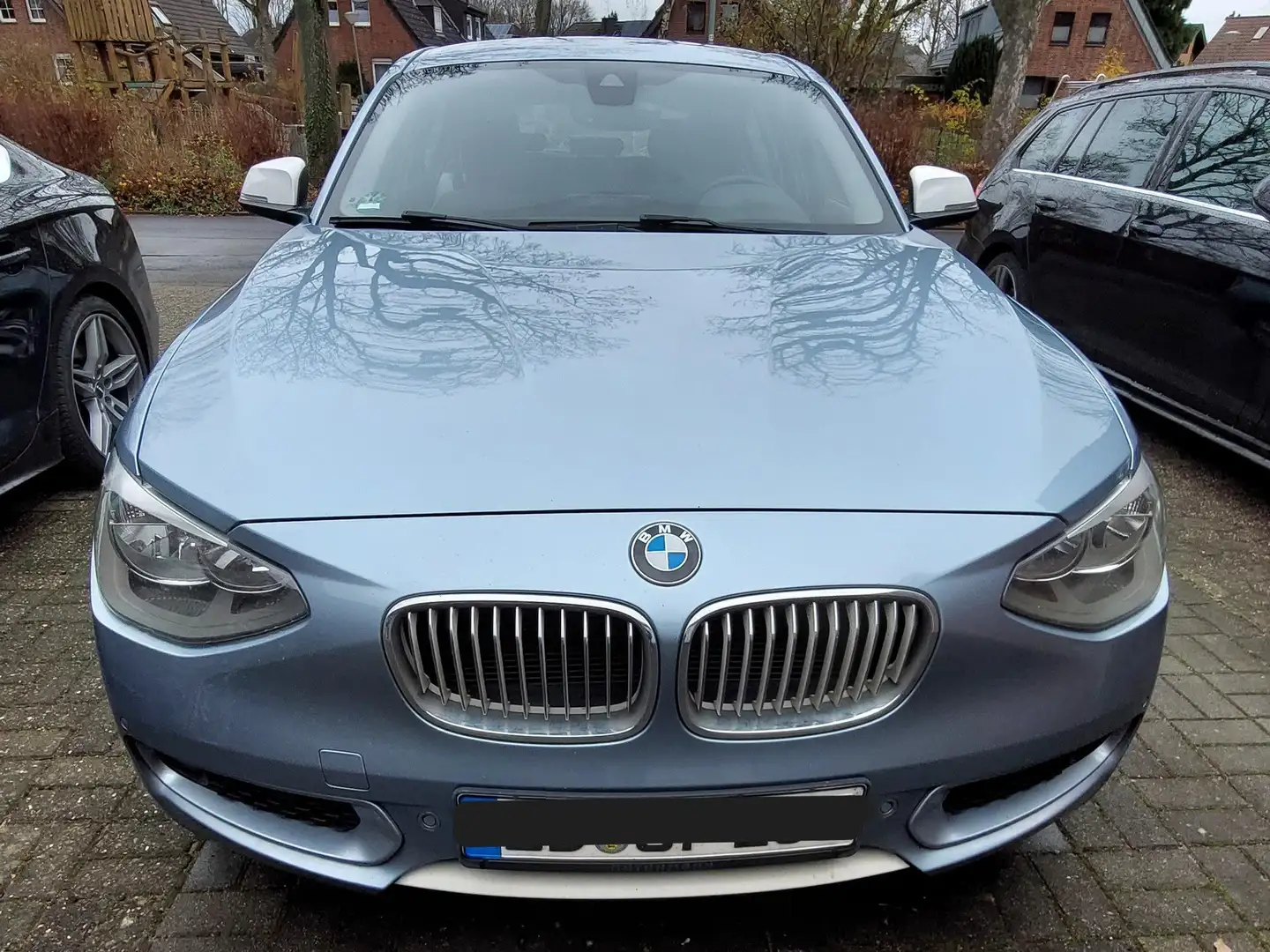 BMW 120 BMW 120d Navi, Klima, 8-Gang Automatik, TÜV neu Blau - 1