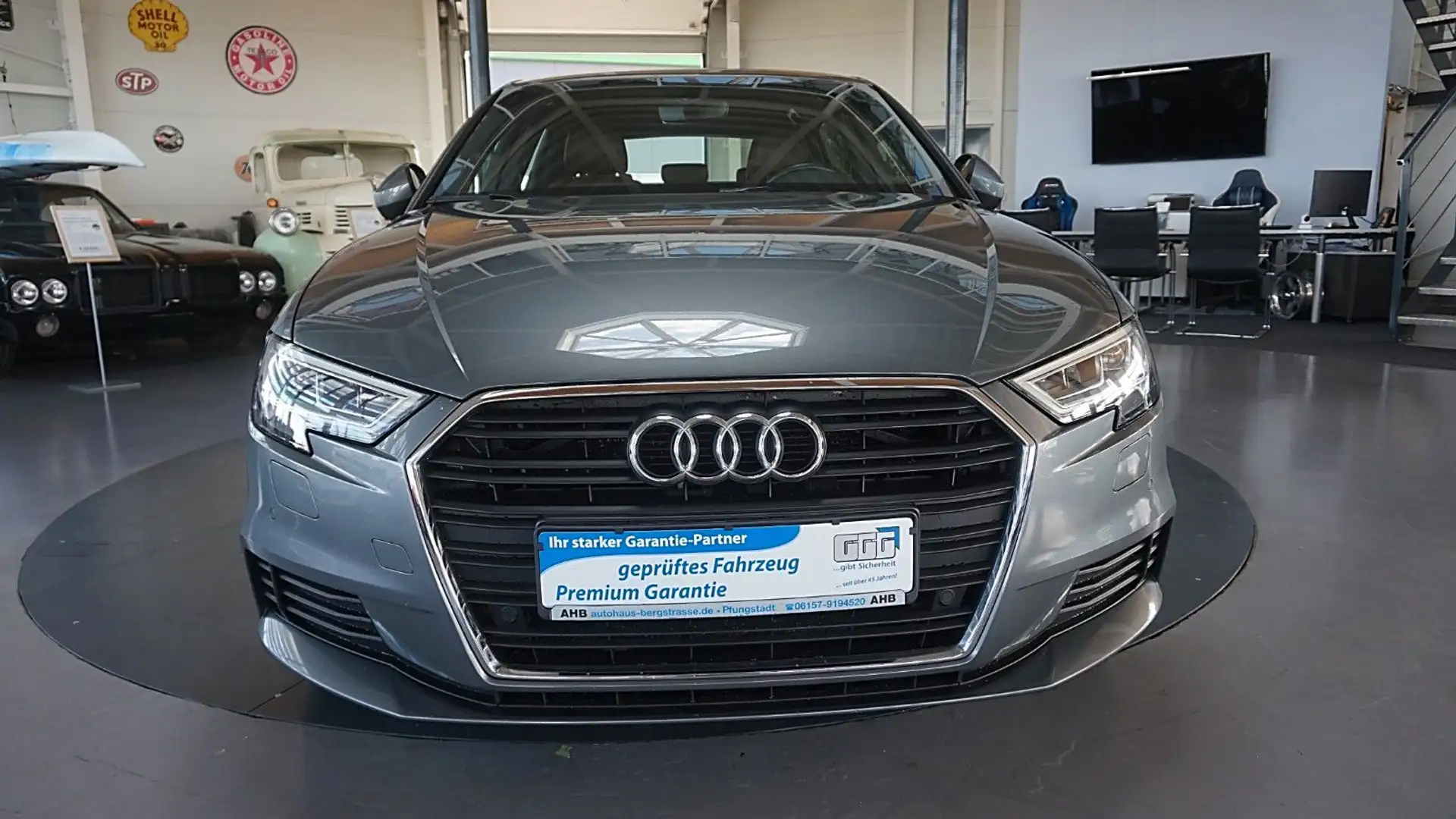 Audi A3 Sportback 30 TFSI*Digi-Tacho*Leder*Navi*Temp* Grau - 2