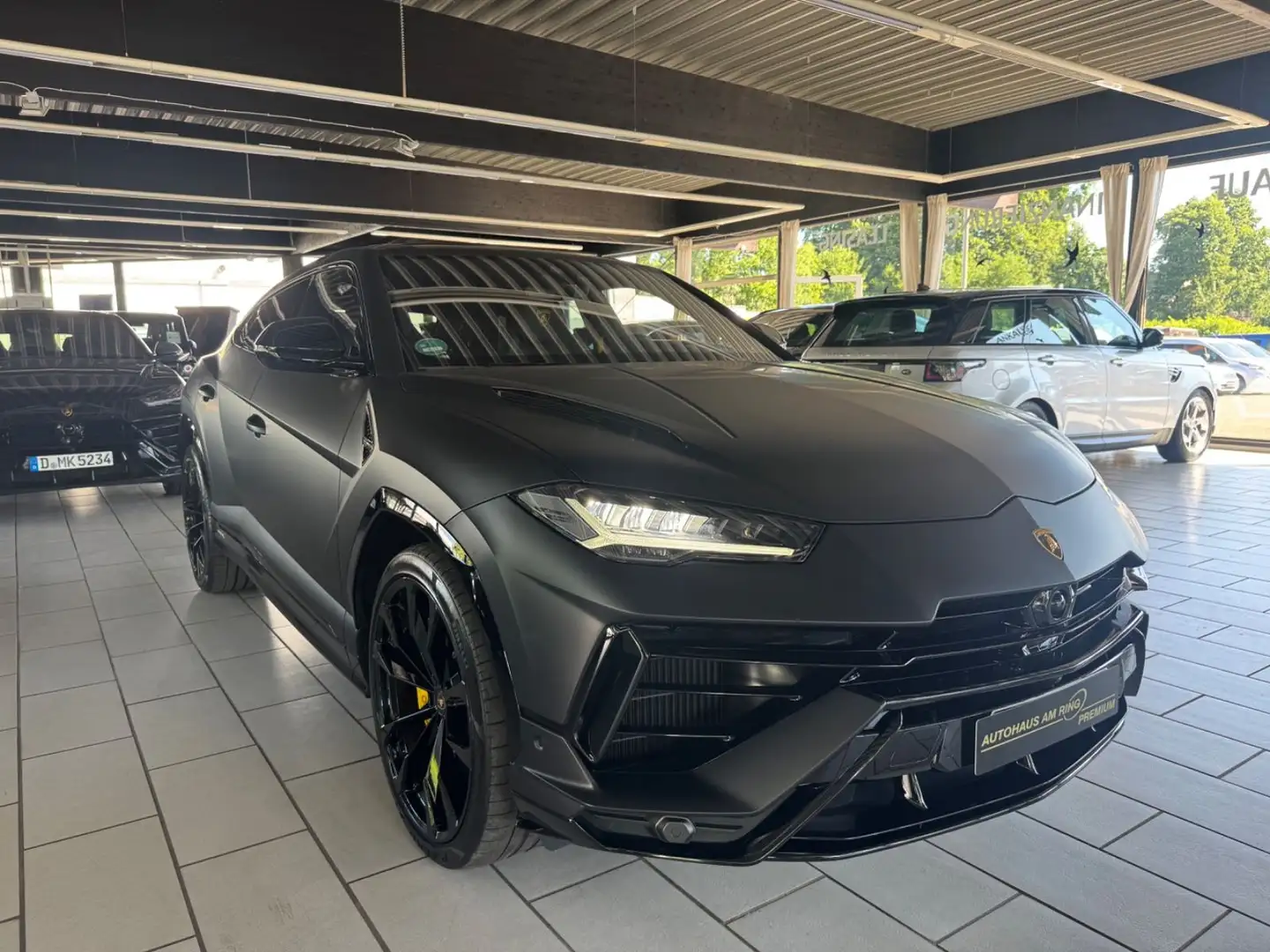 Lamborghini Urus Sport 1.HD ENTERTAINMENT 23" MATT 360° PANO Schwarz - 1
