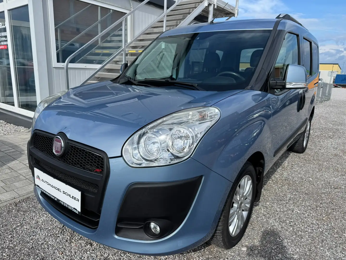 Fiat Doblo 2.0 JTD Emotion_Klimaautomatik_Tempomat Blau - 1