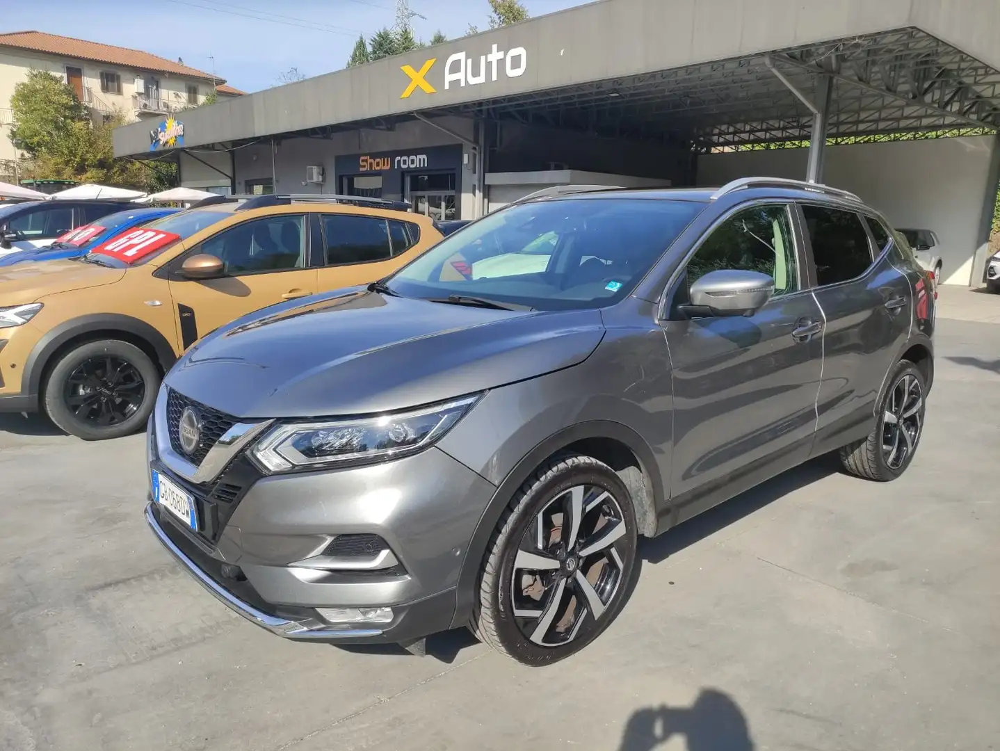 Nissan Qashqai Qashqai II 1.5 dci N-Connecta 115cv dct Grigio - 1