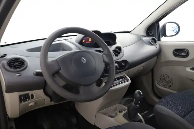 Renault Twingo view 13