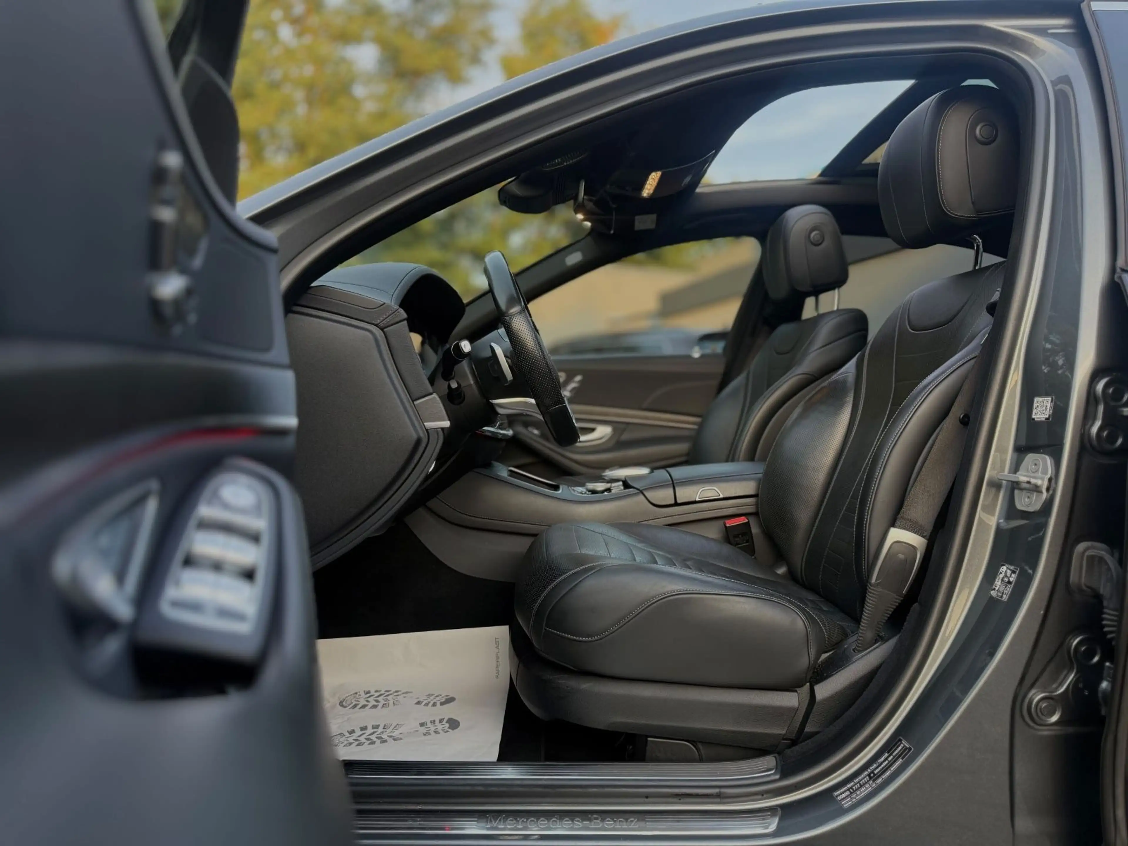 Mercedes-Benz S 350 d Limousine AMG Line d 4Matic L Panorama — photo 11