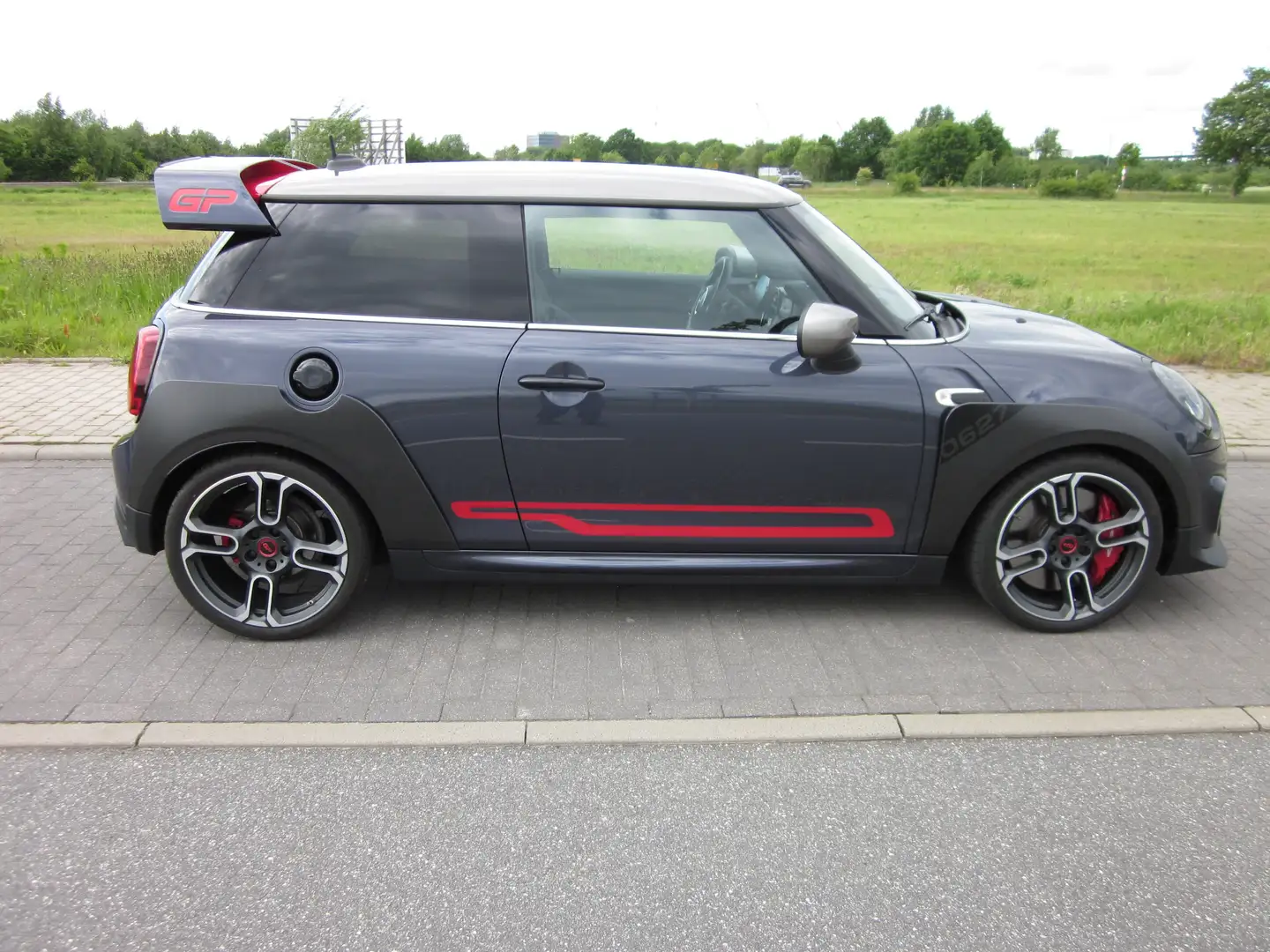 MINI John Cooper Works MINI GP3 mit GP Plus Paket und Garantie Grau - 1