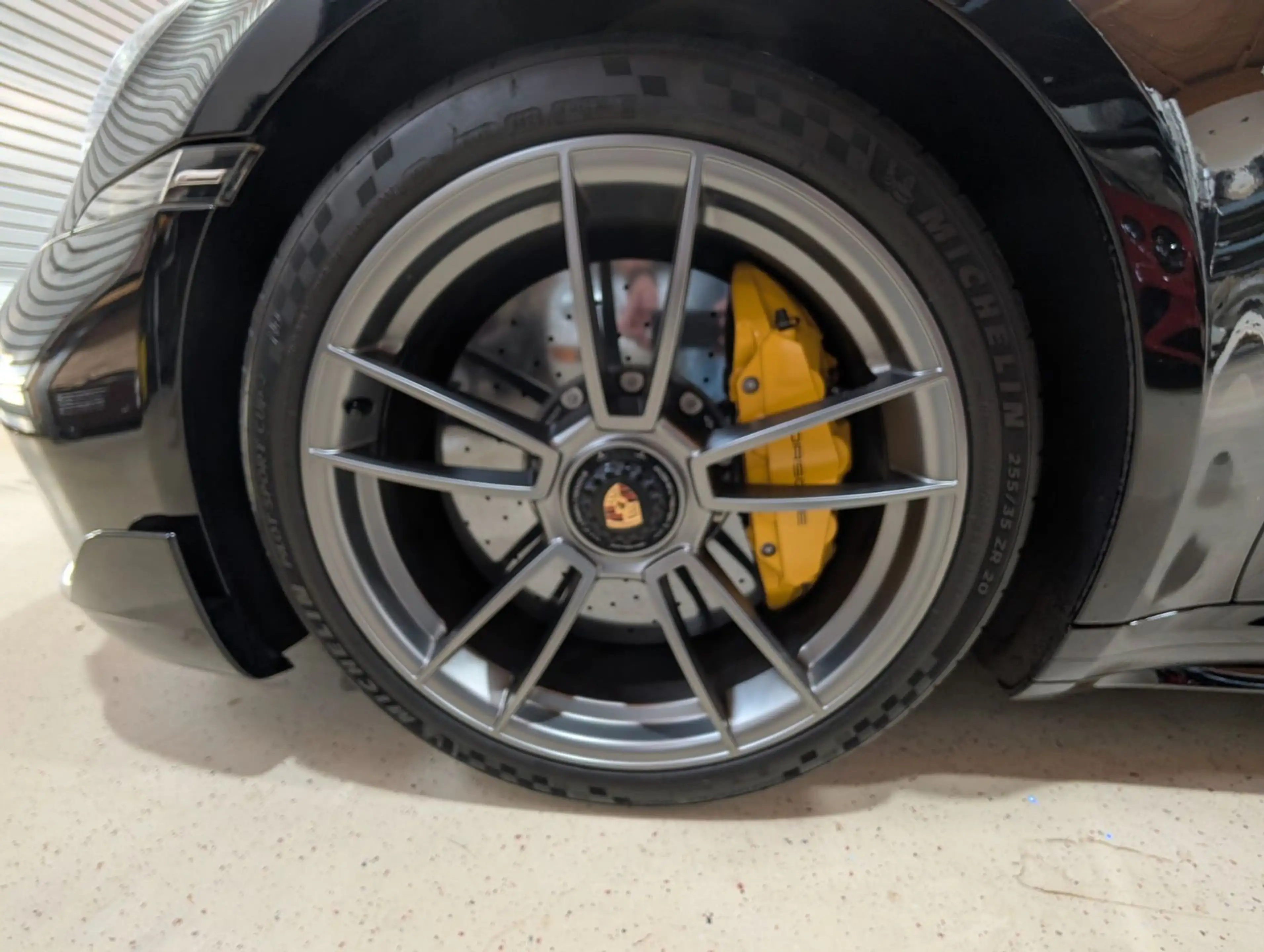 Porsche 911 Turbo S Cabriolet — photo 8