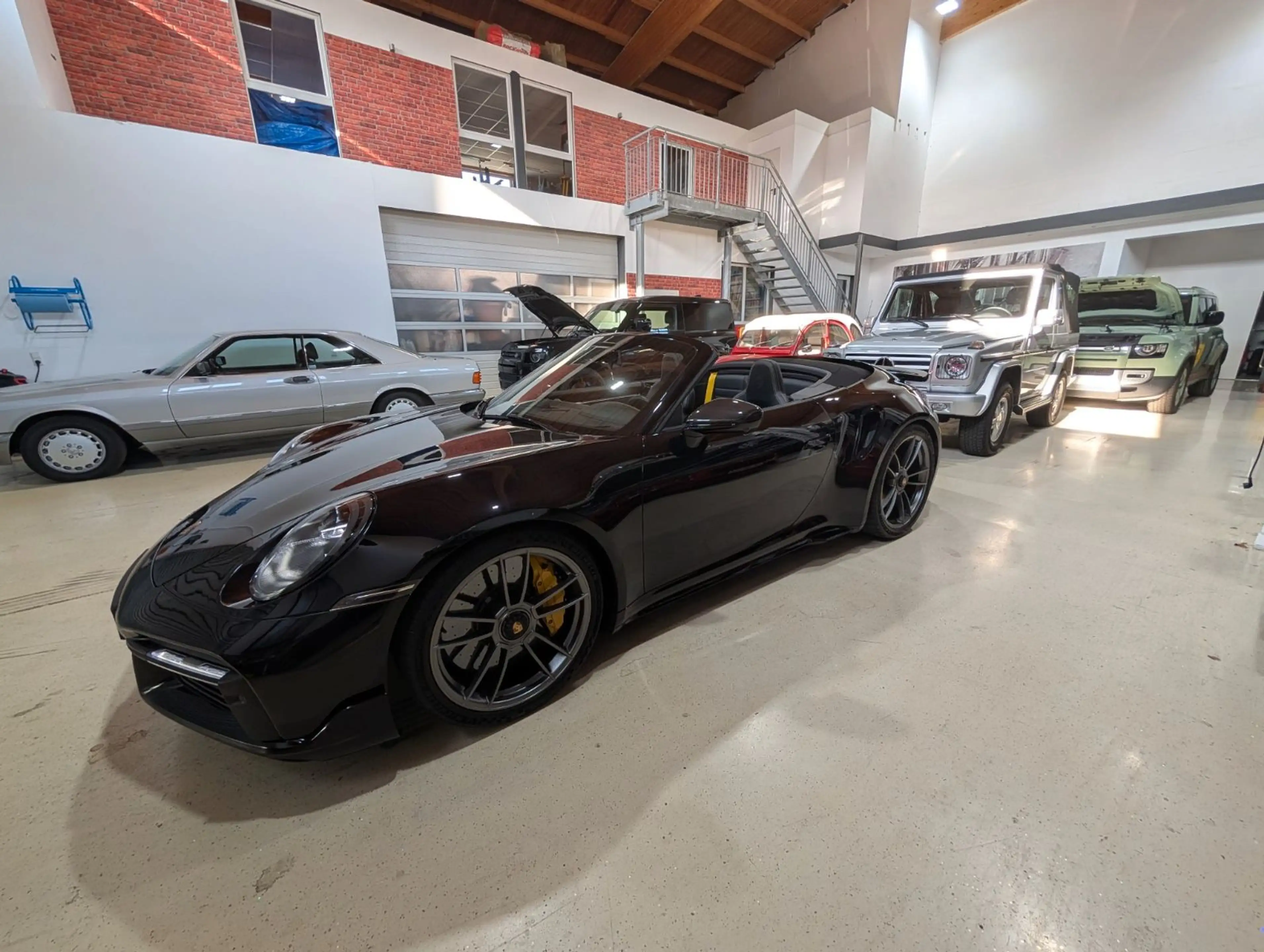 Porsche 911 Turbo S Cabriolet — photo 7