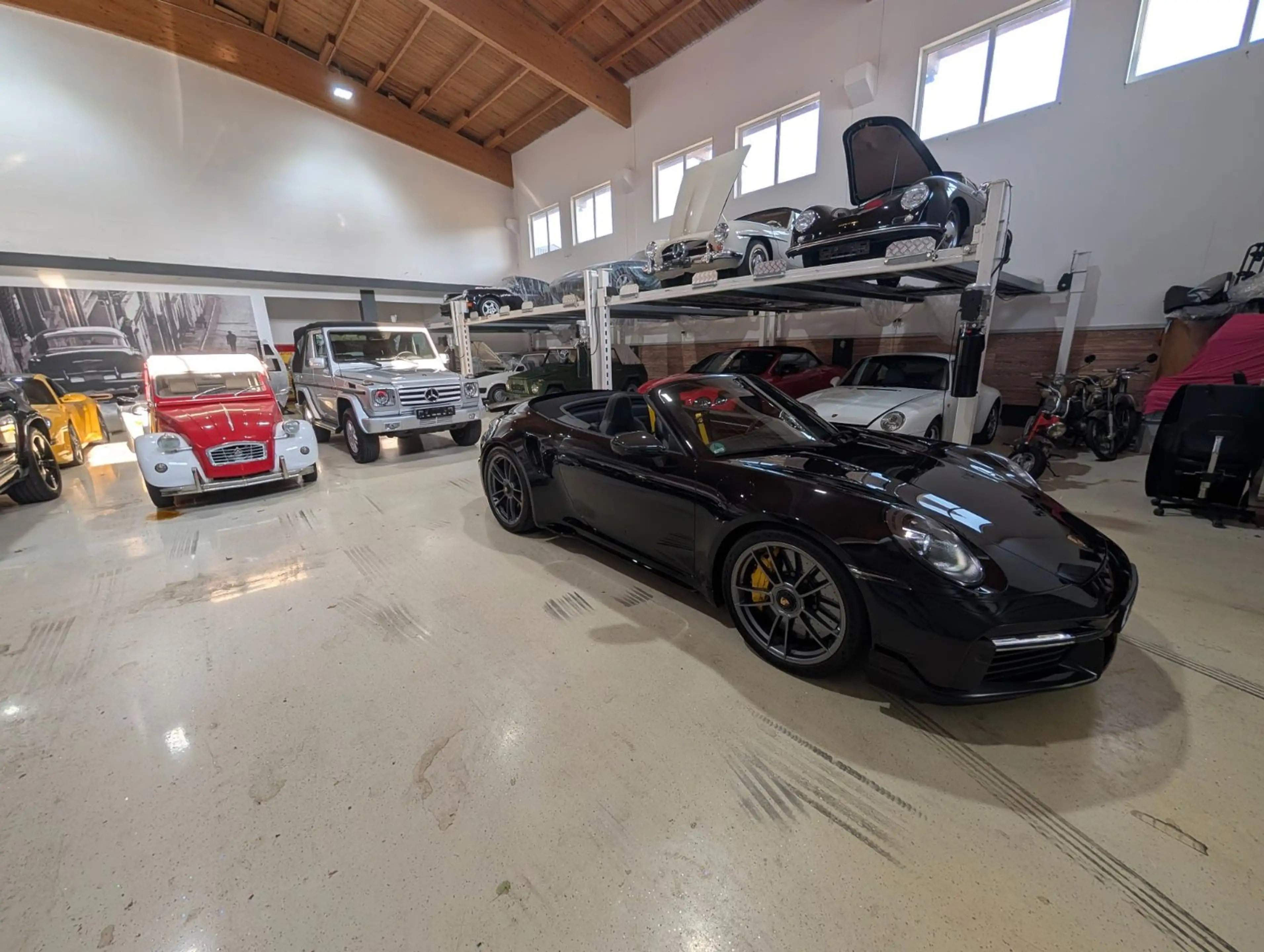 Porsche 911 Turbo S Cabriolet — photo 4