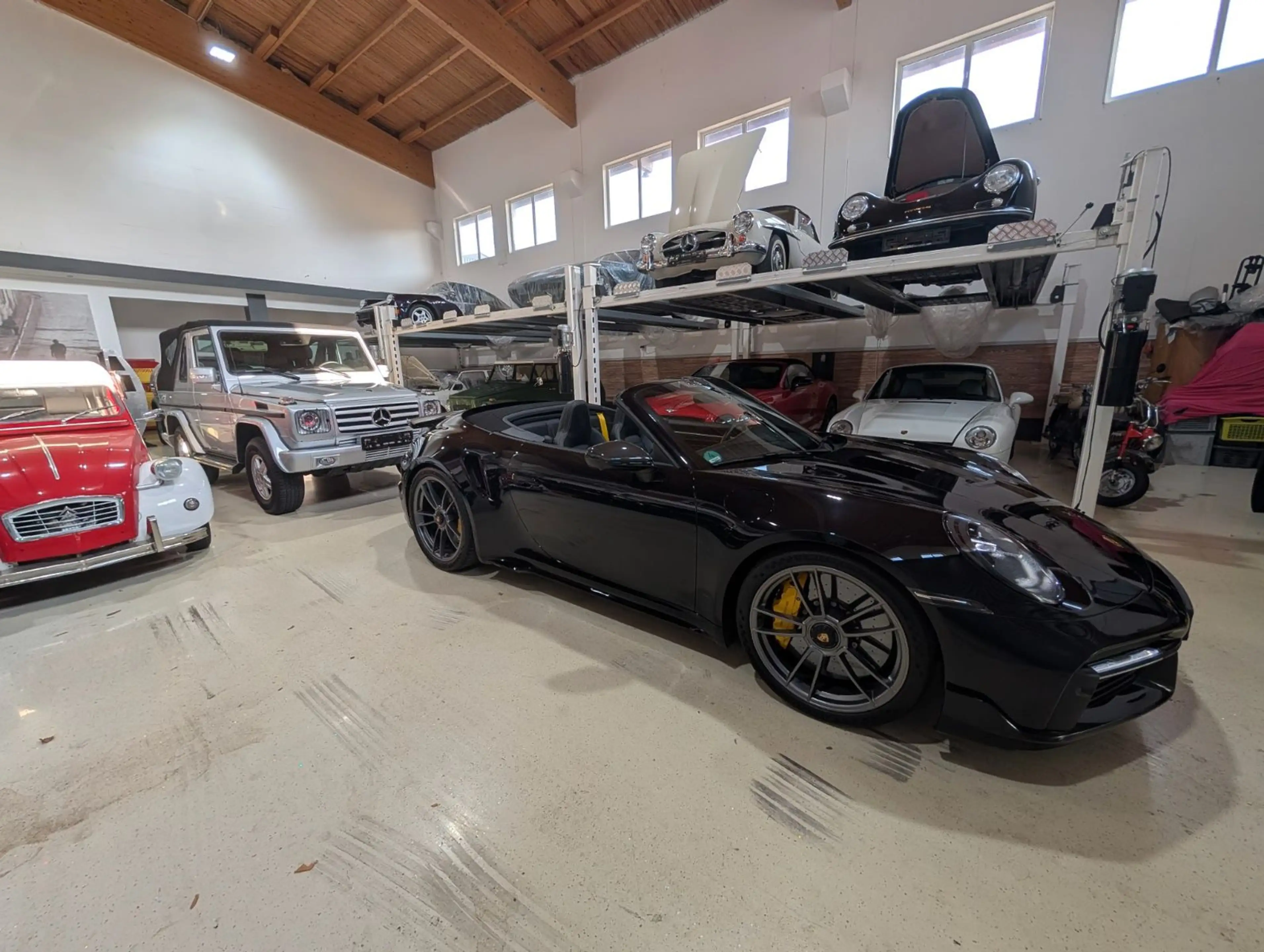 Porsche 911 Turbo S Cabriolet — photo 6