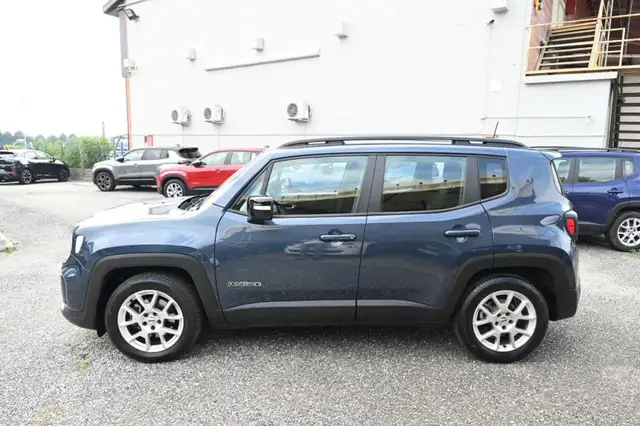 Jeep Renegade view 8