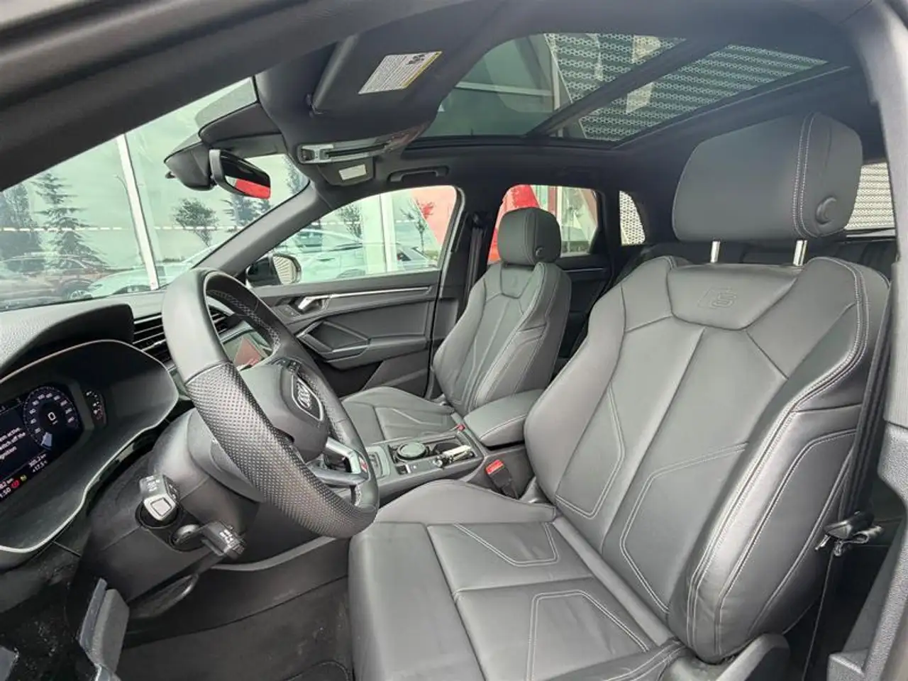 Audi Q3 fotografie Audi Q3