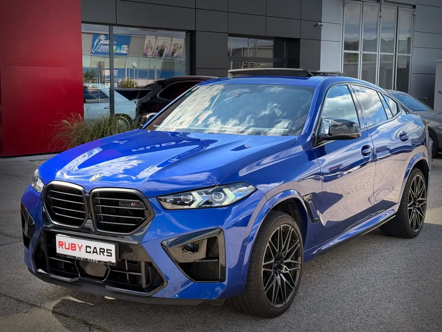 BMW X6 M Competition Marina Bay Blue / Werksgarantie 2028 Blau - 1