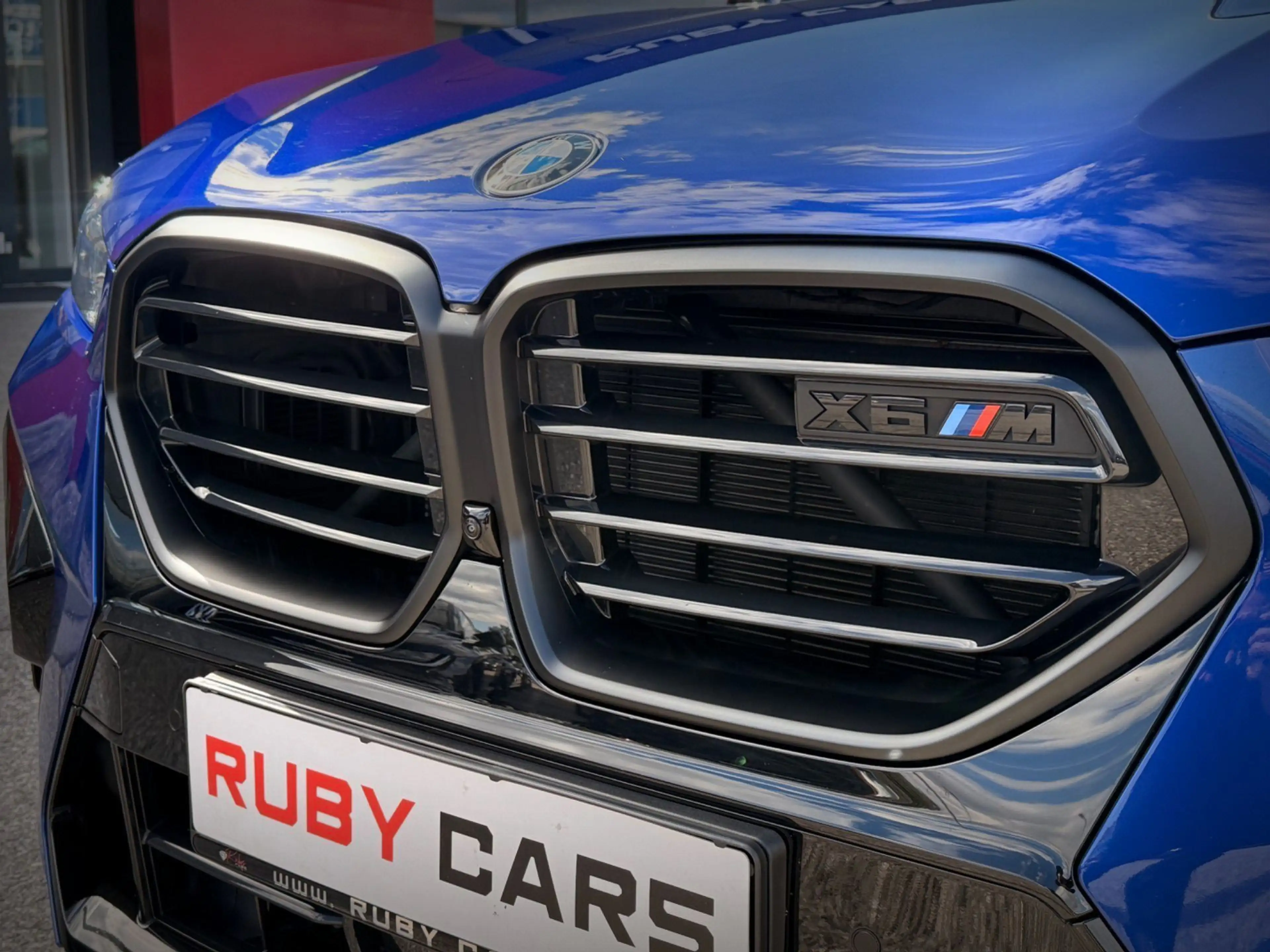 BMW X6 M Competition Marina Bay Blue / Werksgarantie 2028 — photo 5