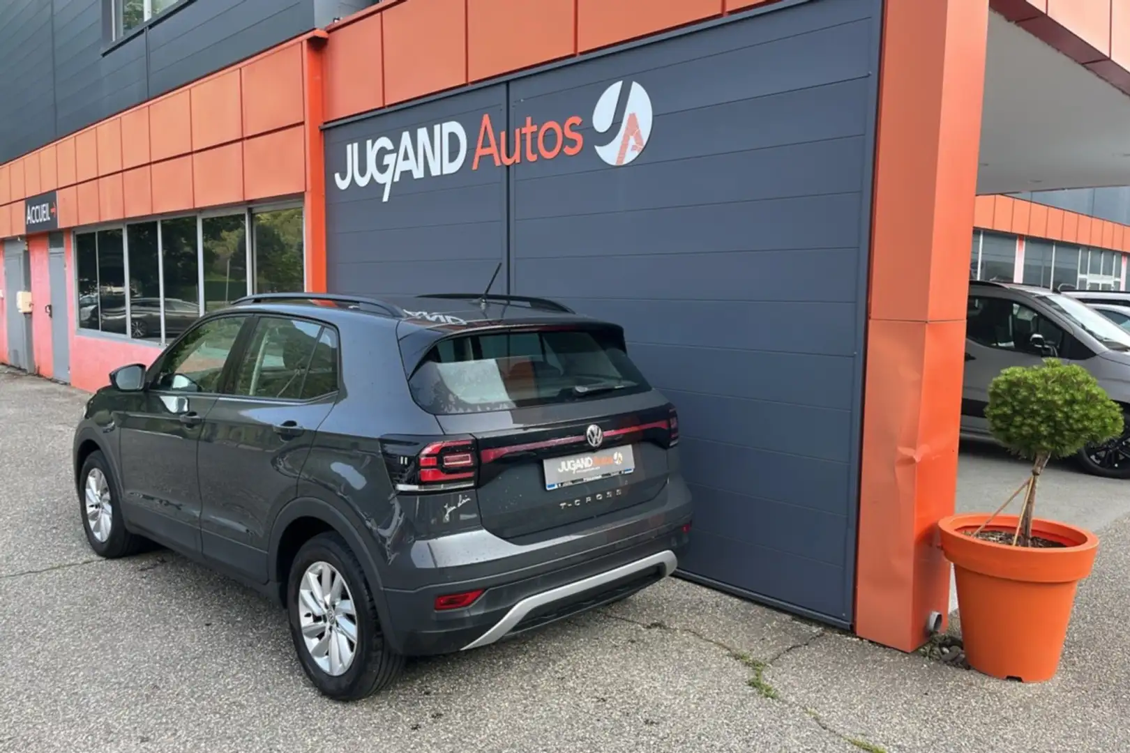 Volkswagen T-Cross 1.0 TSI 115 BVM6 LOUNGE Gris - 2