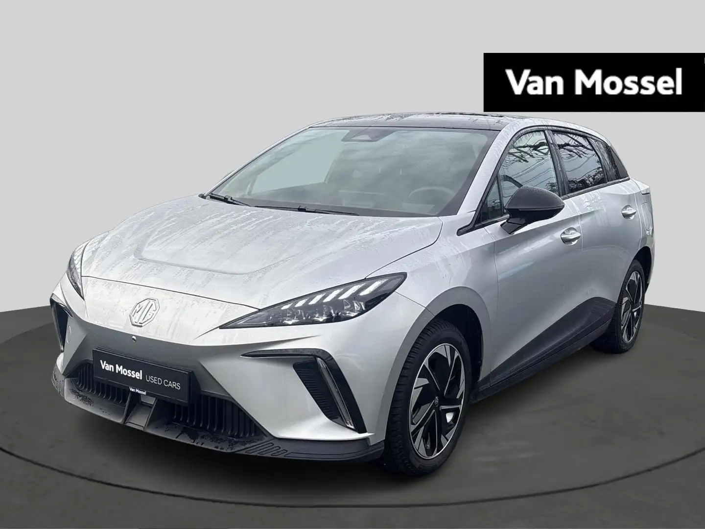 MG MG4 64 kWh Luxury Срібний - 2