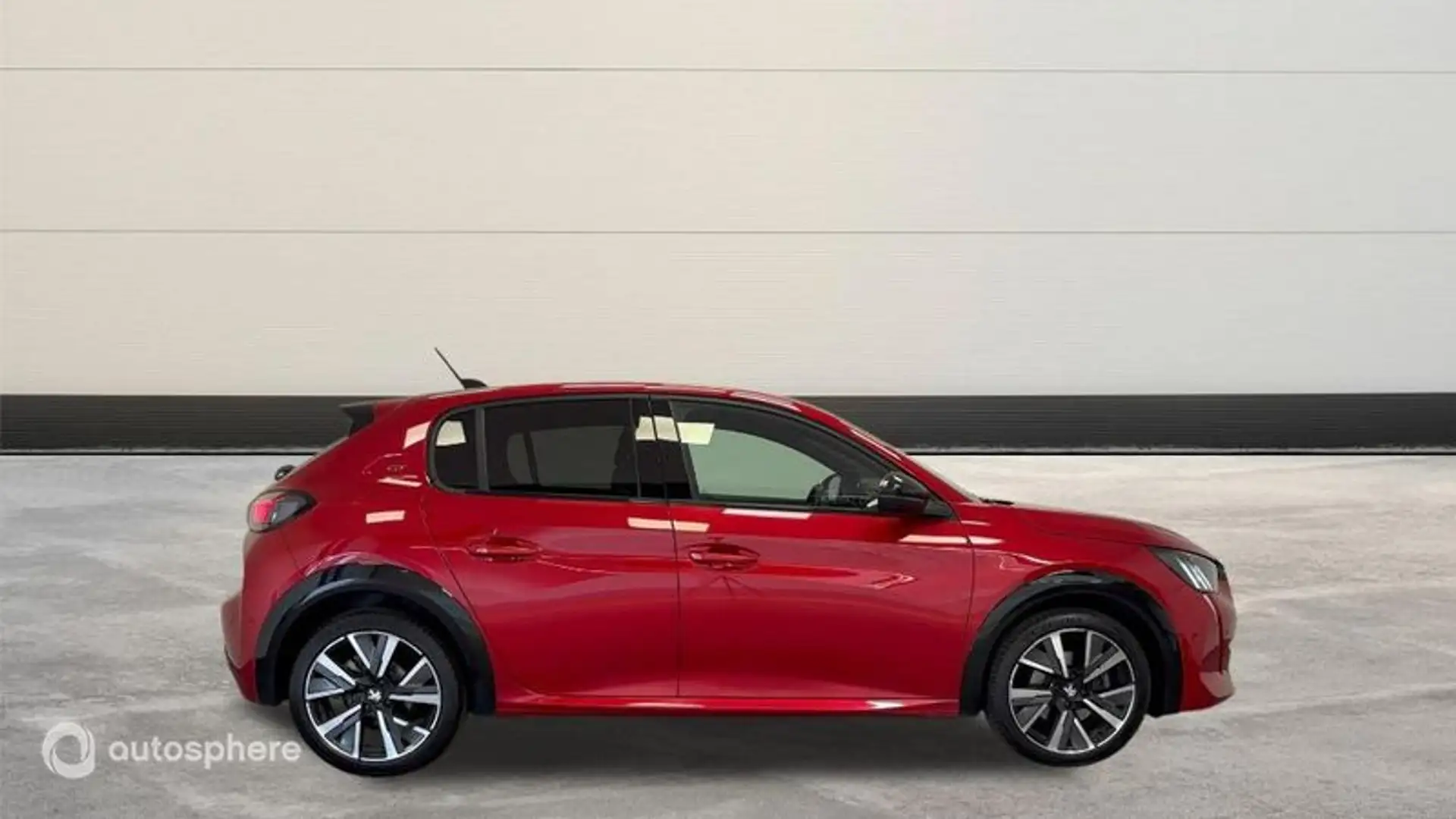 Peugeot 208 1.2 PureTech 100ch S\u0026S GT - 2