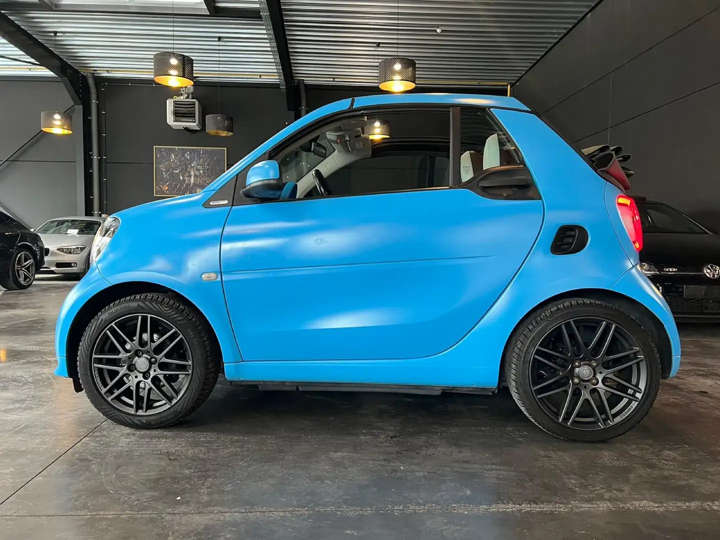smart forTwo BRABUS  TAILOR MADE Blauw - 2