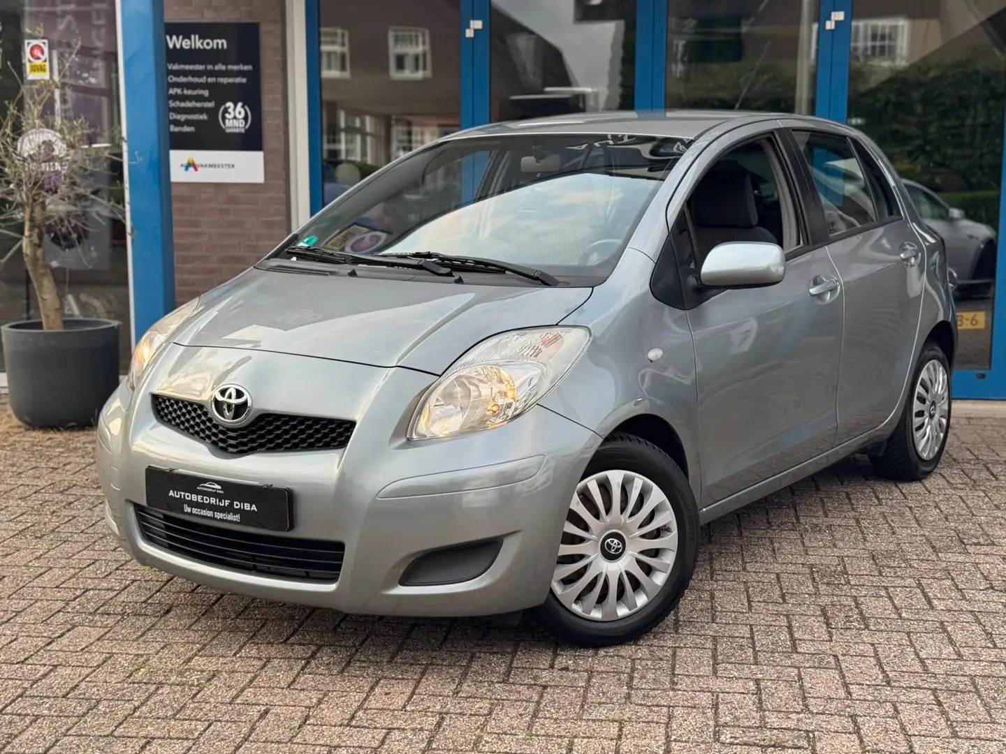 Toyota Yaris 1.3 VVTi Comfort 2009 5drs AIRCO APK NAP! Gris - 2