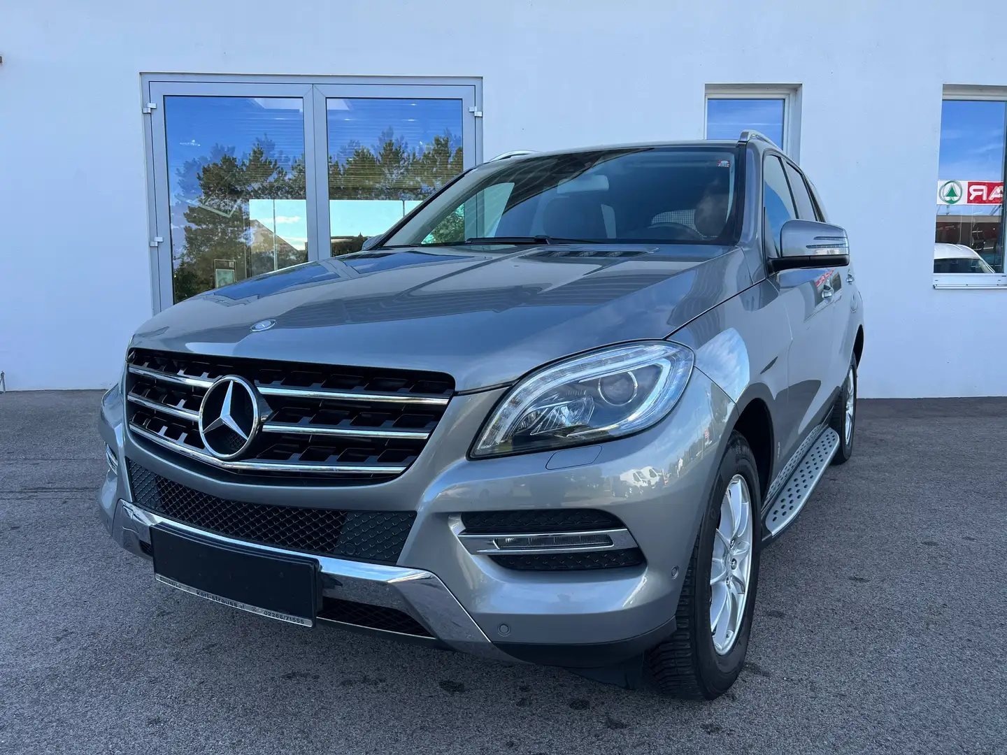 Mercedes-Benz GLE 250 ML-250 CDI 4MATIC *elektr. AHK*Sitzheizung*KOMMISSIONSVERKAUF ! Silber - 2