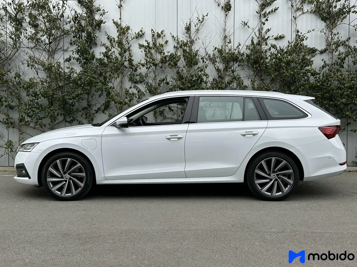 Skoda Octavia Combi 1.4 TSI iV PHEV Business Edition Wit - 2
