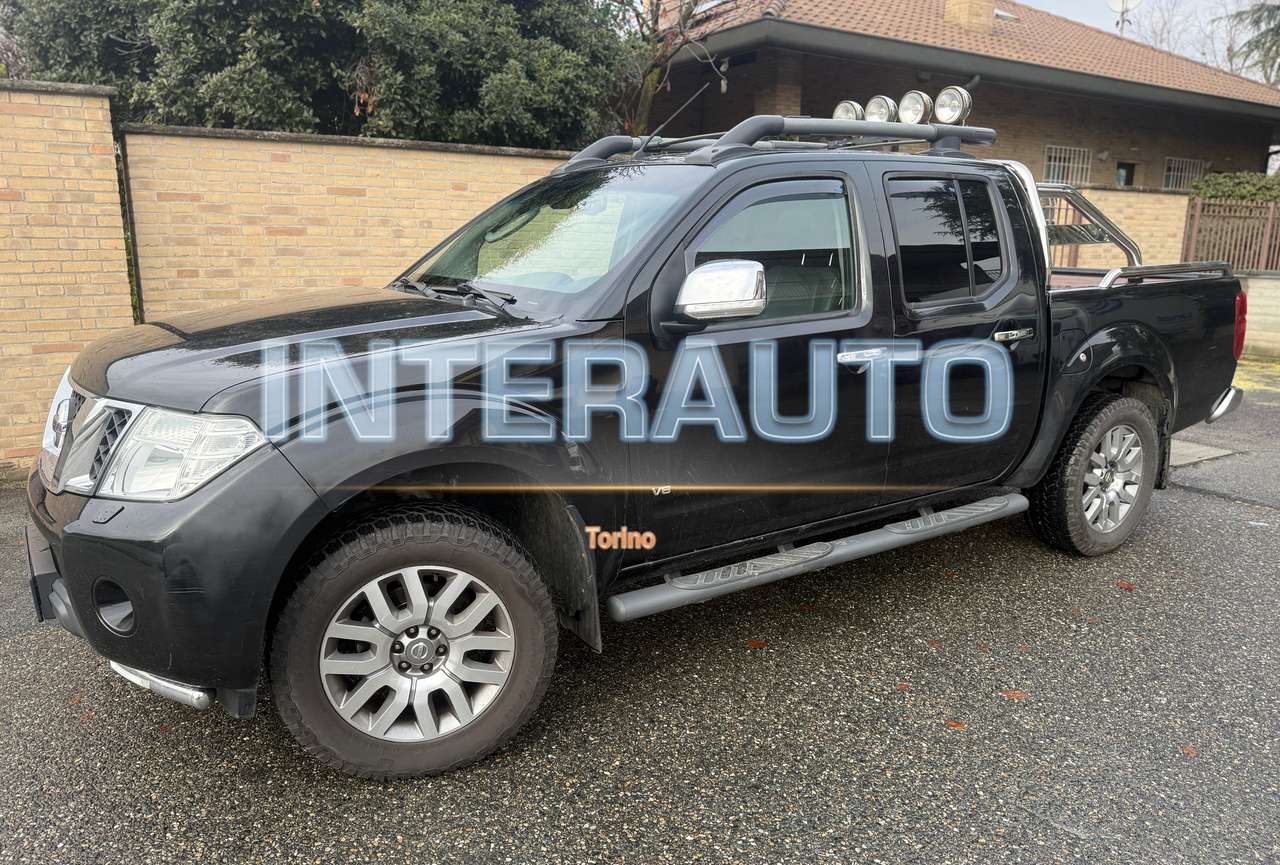 Nissan Navara Navara 3.0 V6 dci d.cab LE auto