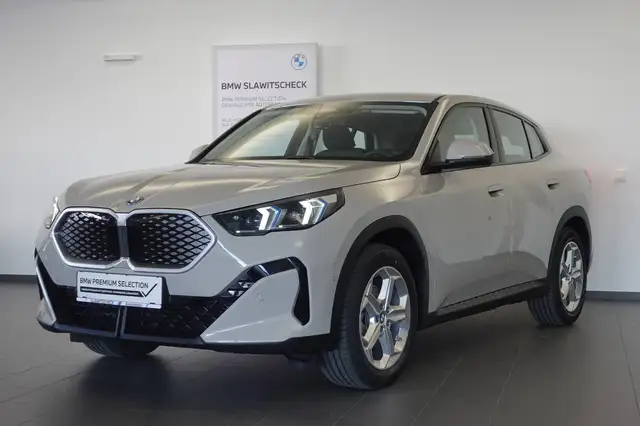 BMW iX2 eDrive20 U10