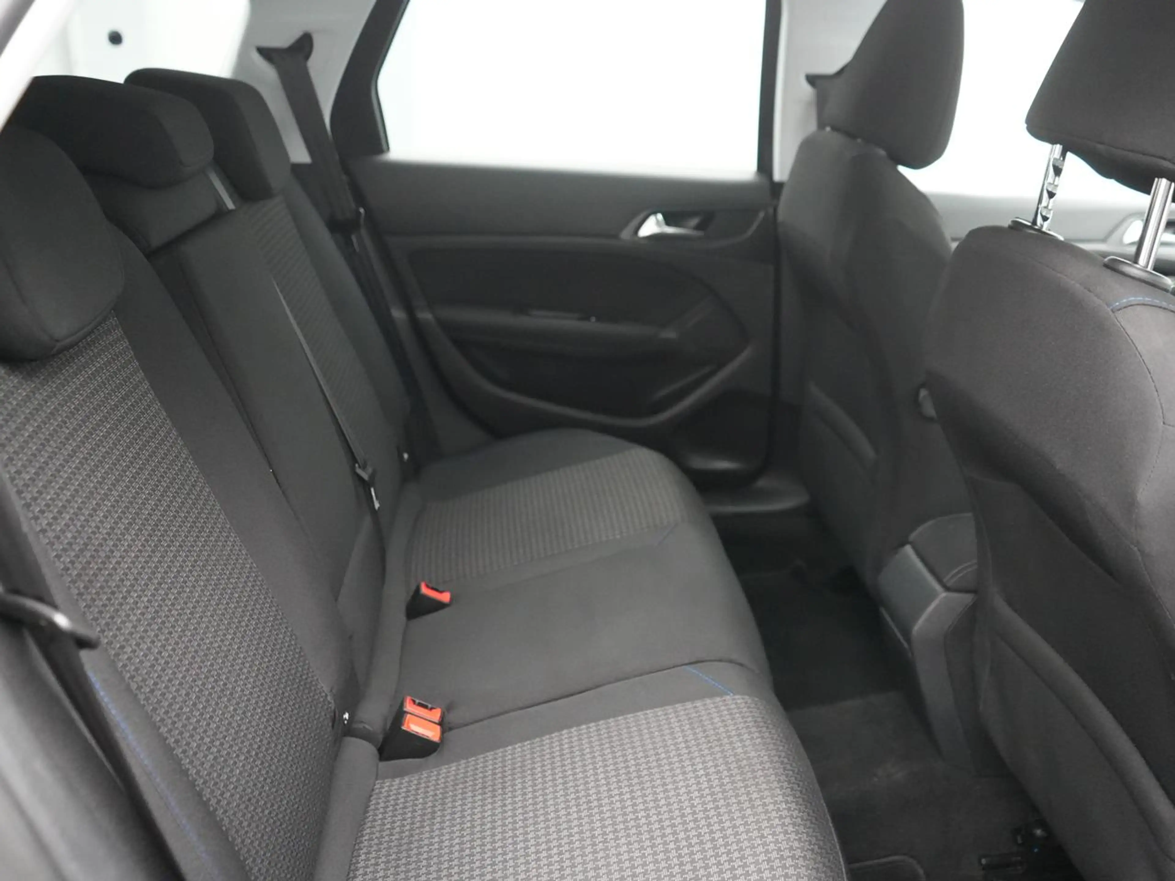 Peugeot 308 1.2 PureTech Style (EU6.3) — photo 13