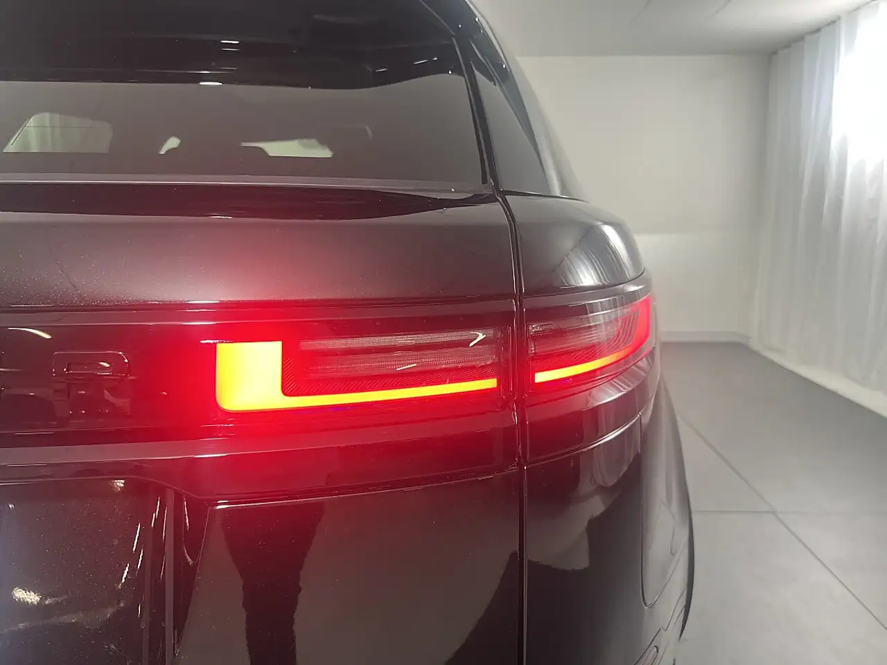 Land Rover Range Rover Velar P400e PHEV Allrad Belgravia Edition Aut., миниатюра 12
