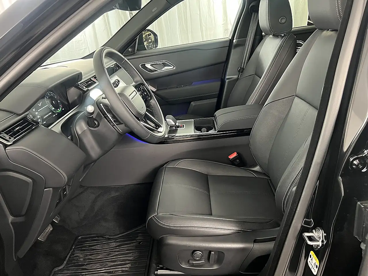 Land Rover Range Rover Velar P400e PHEV Allrad Belgravia Edition Aut., миниатюра 18