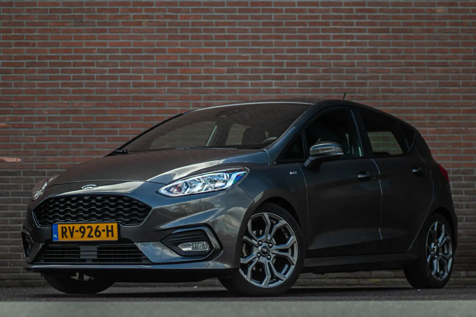 Ford Fiesta 1.0 EcoBoost ST-Line, 1e eigenaar, Carplay, Airco, Gris - 1