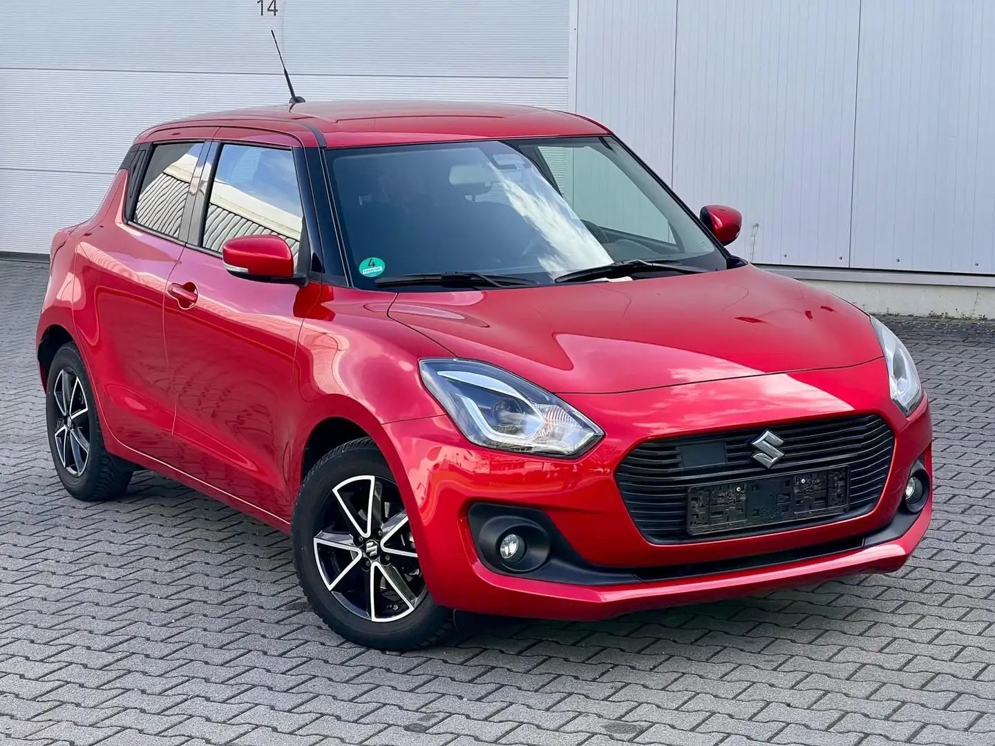 Suzuki Swift Comfort+ Automatik LED Kamera 1.Hand Rojo - 1