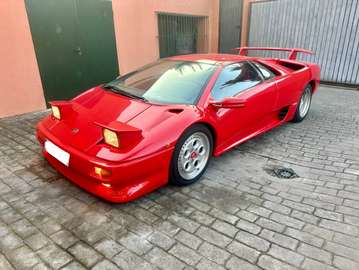 V12 5.7