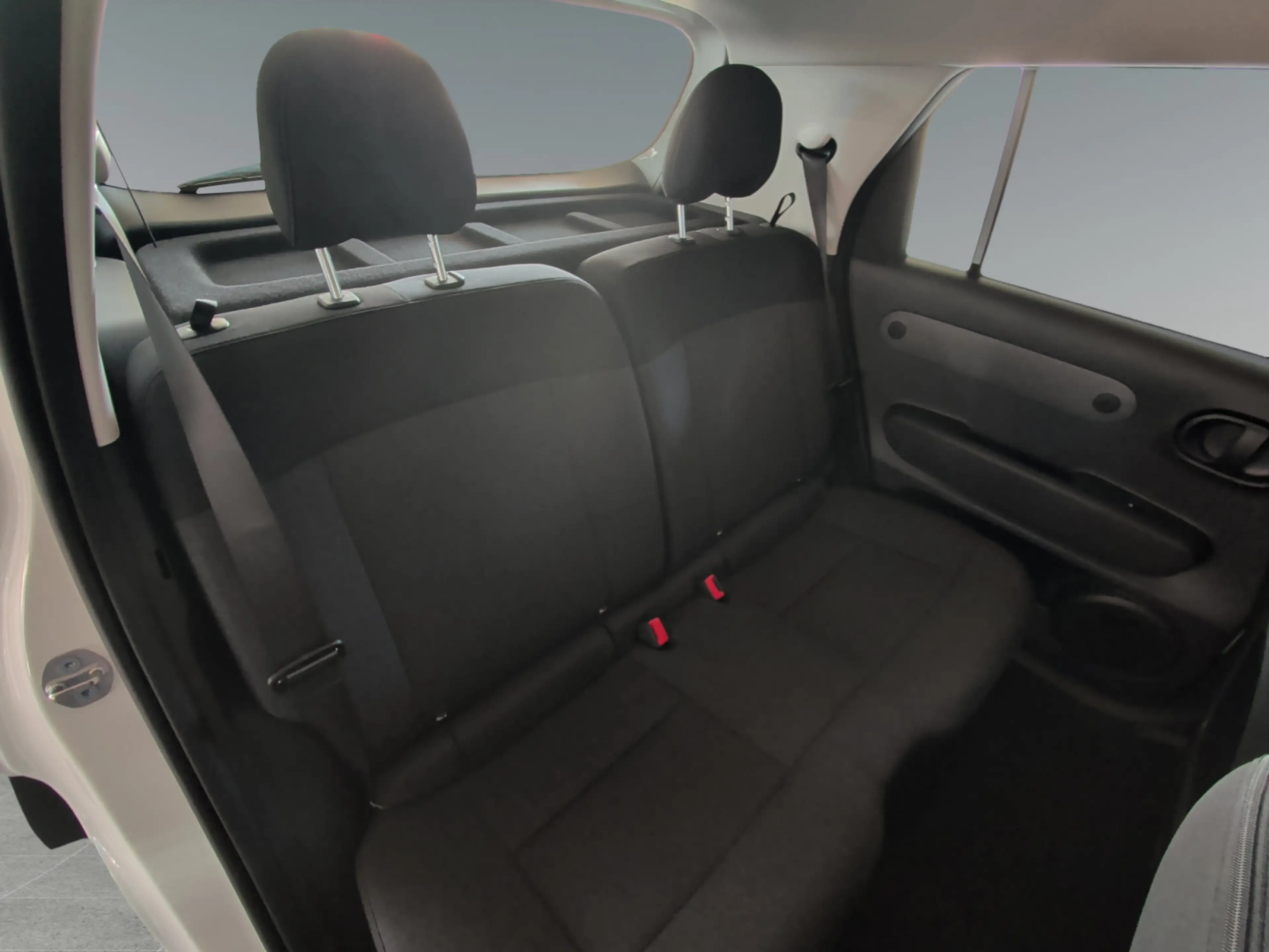 Hyundai Inster Smart Line 49kWh — photo 14