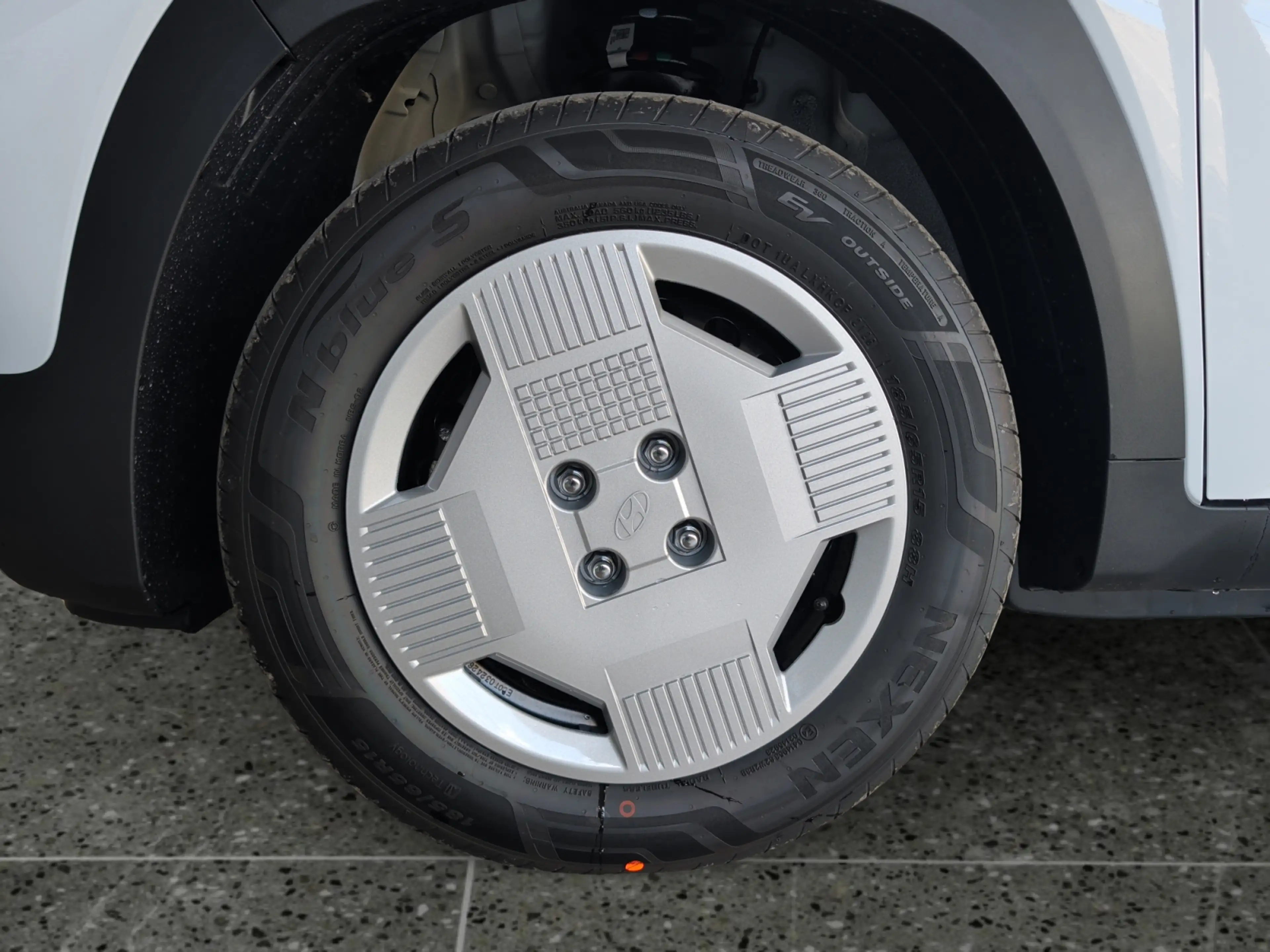 Hyundai Inster Smart Line 49kWh — photo 15