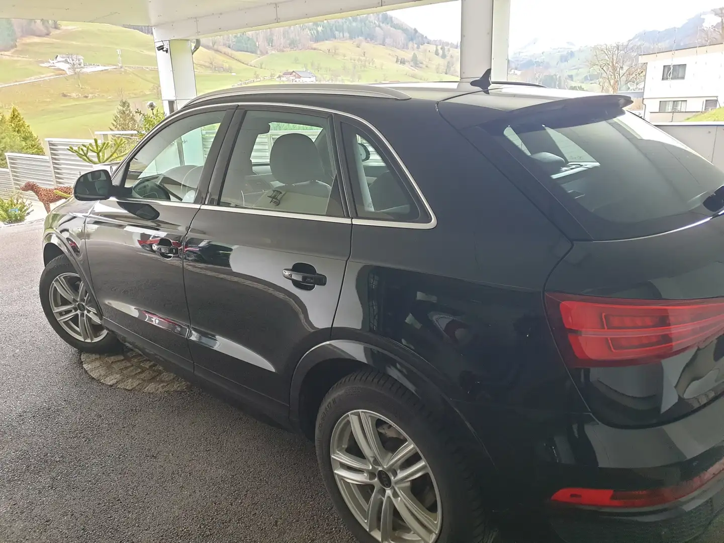 Audi Q3 Q3 2,0 TDI quattro S-tronic Schwarz - 2