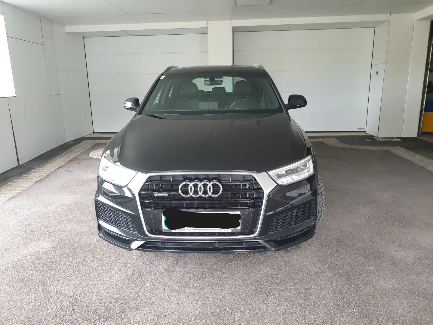 Audi Q3 Q3 2,0 TDI quattro S-tronic Schwarz - 1