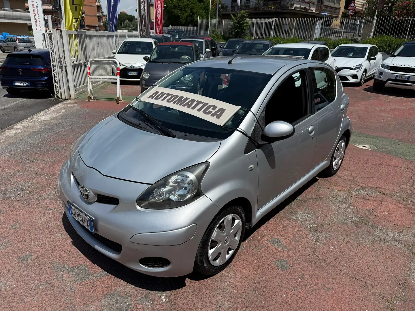 Toyota Aygo 1.0 69cv *CAMBIO AUTOMATICO* Argento - 1