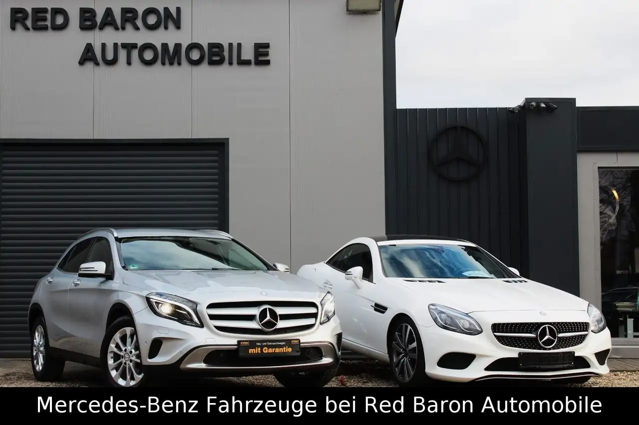 Mercedes-Benz GLA 220