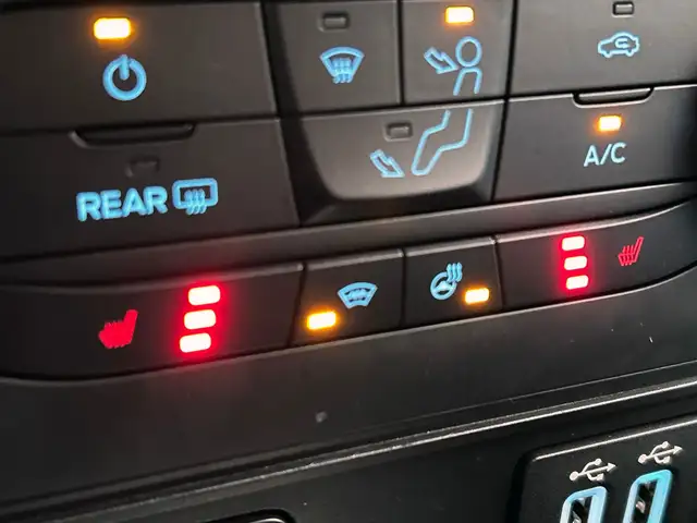 Ford EcoSport view 27