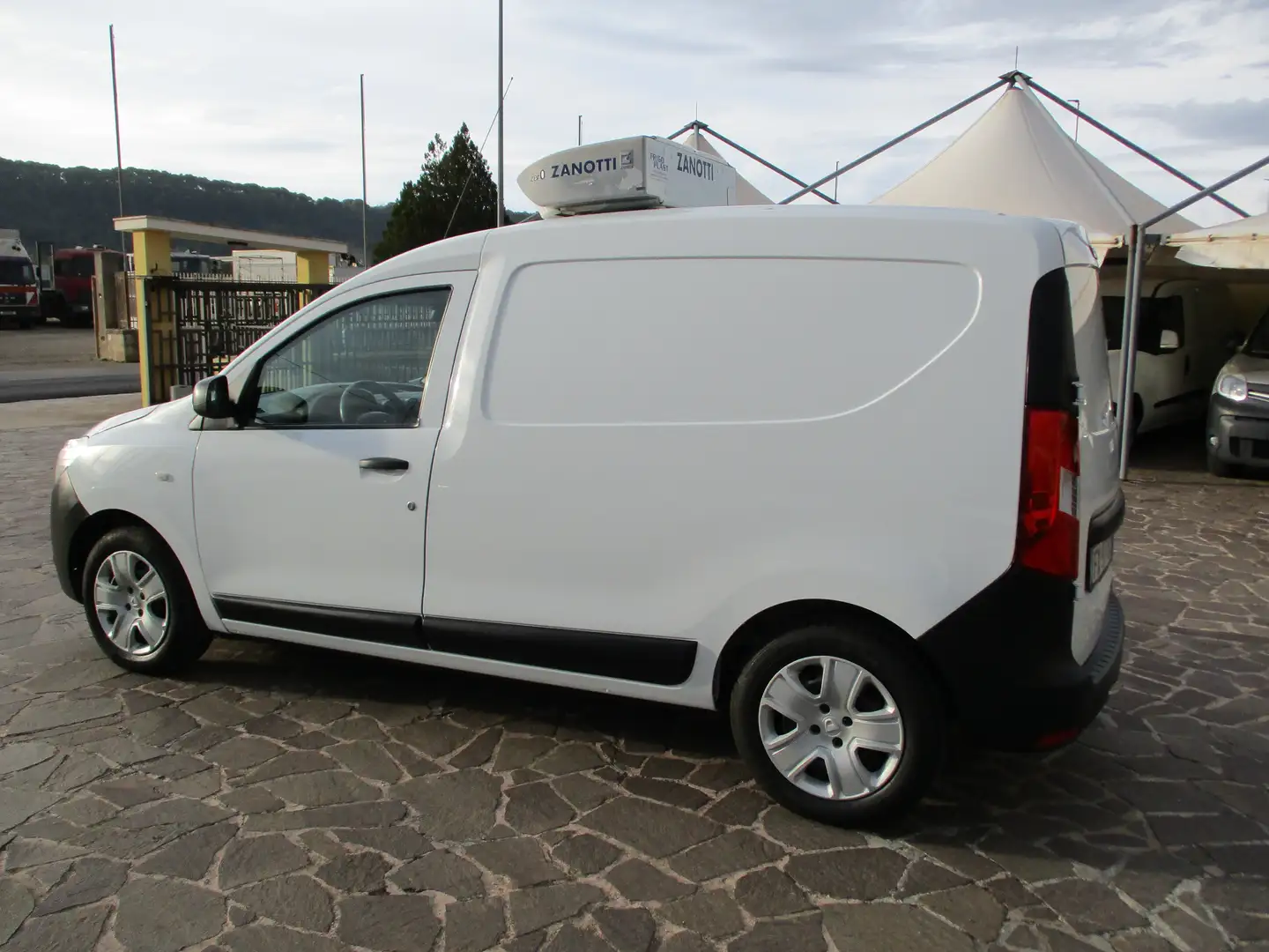 Dacia Dokker 1.6 GPL  FRIGORIFERO FNAX Bianco - 2