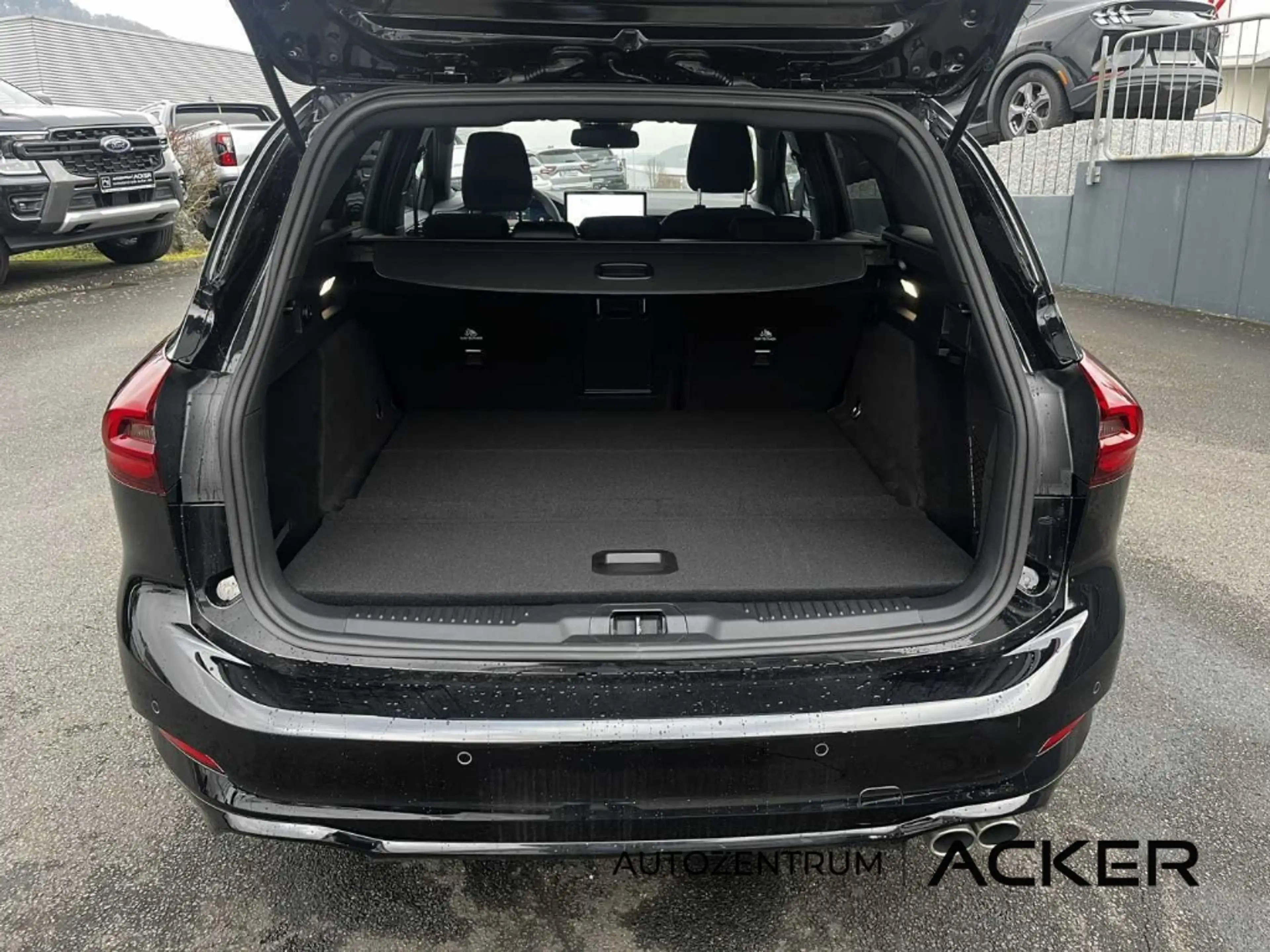 Ford Focus Turnier MHEV ST-Line X AT7 WinterPak. -40%* — photo 14