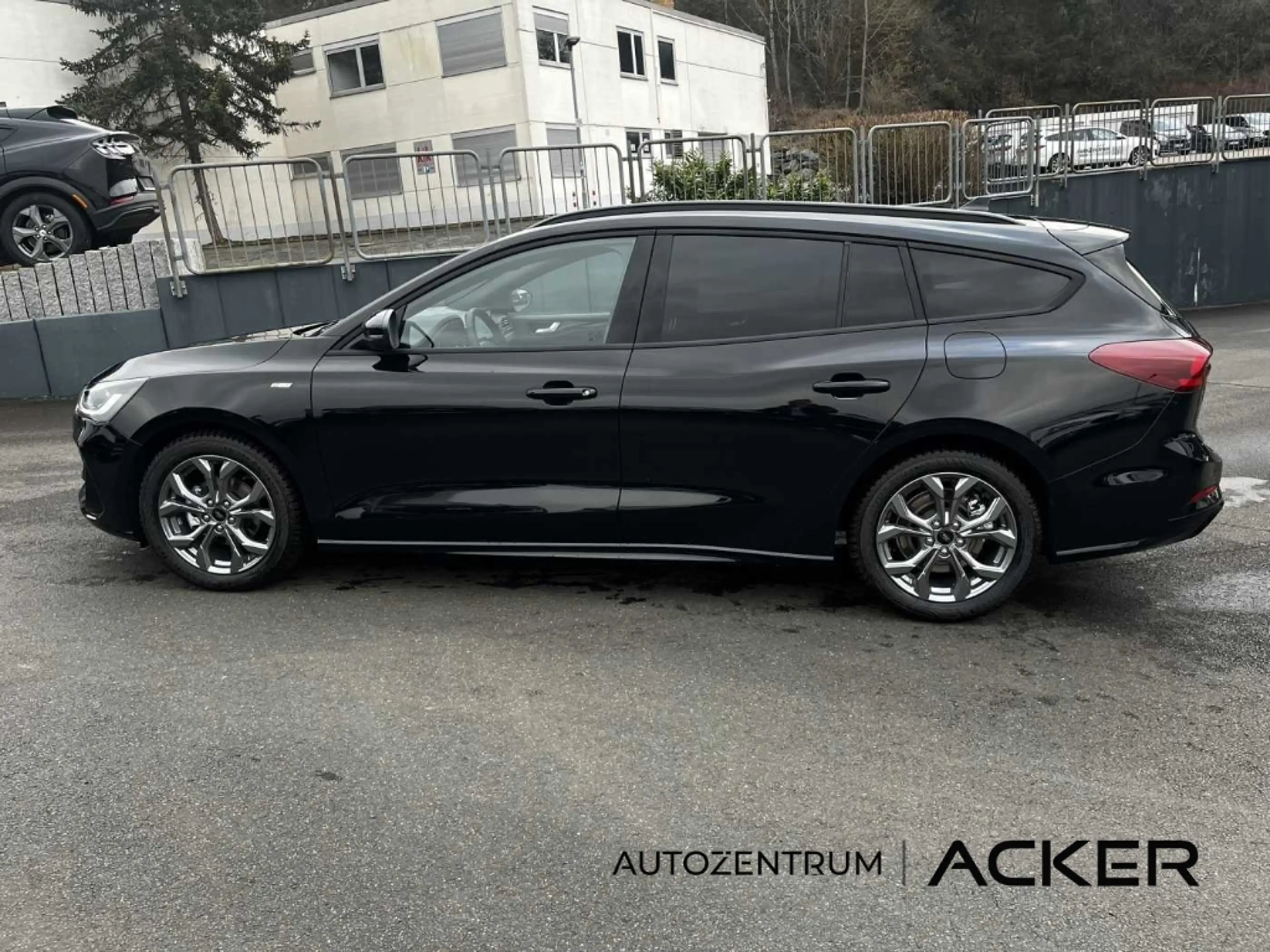 Ford Focus Turnier MHEV ST-Line X AT7 WinterPak. -40%* — photo 11