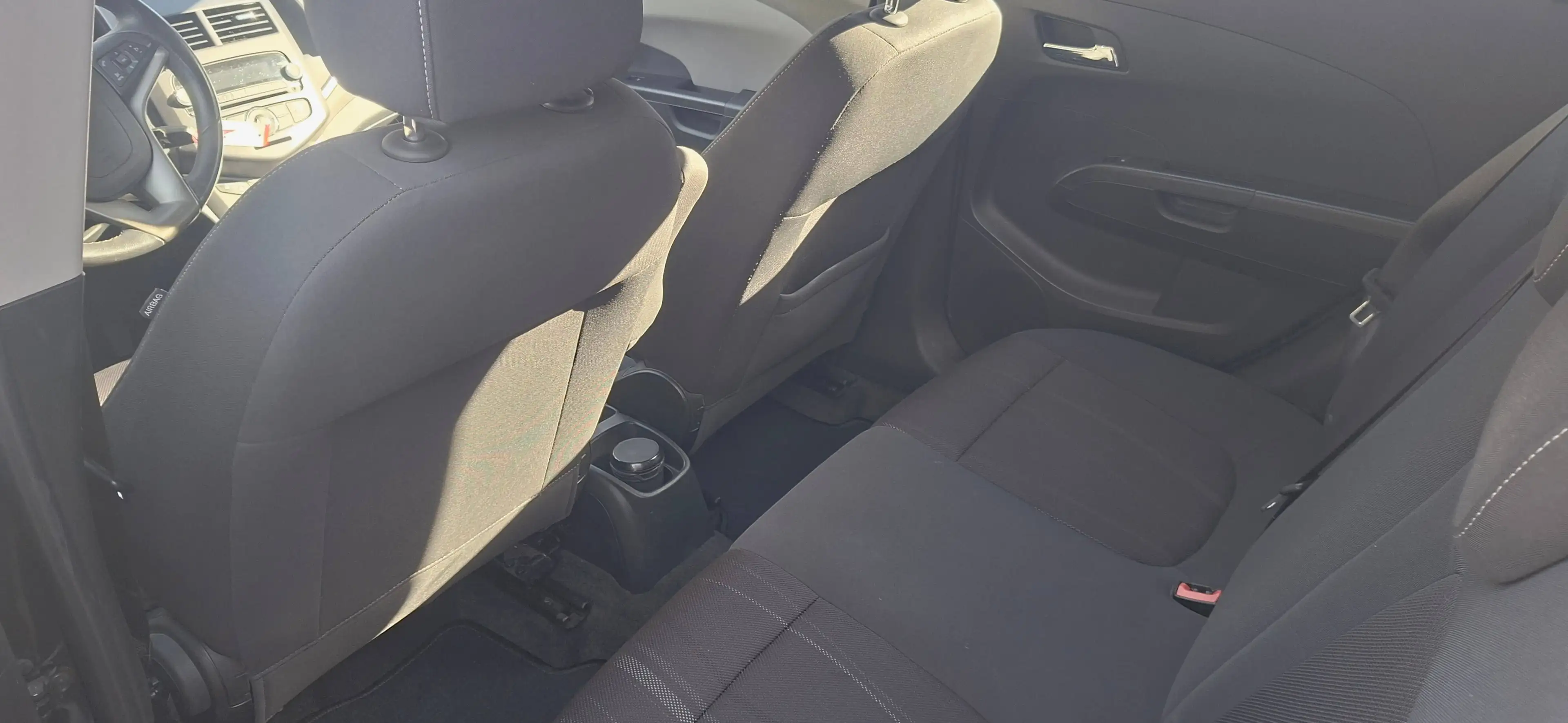 Chevrolet Aveo Aveo hatchback 1.4i LT — photo 6